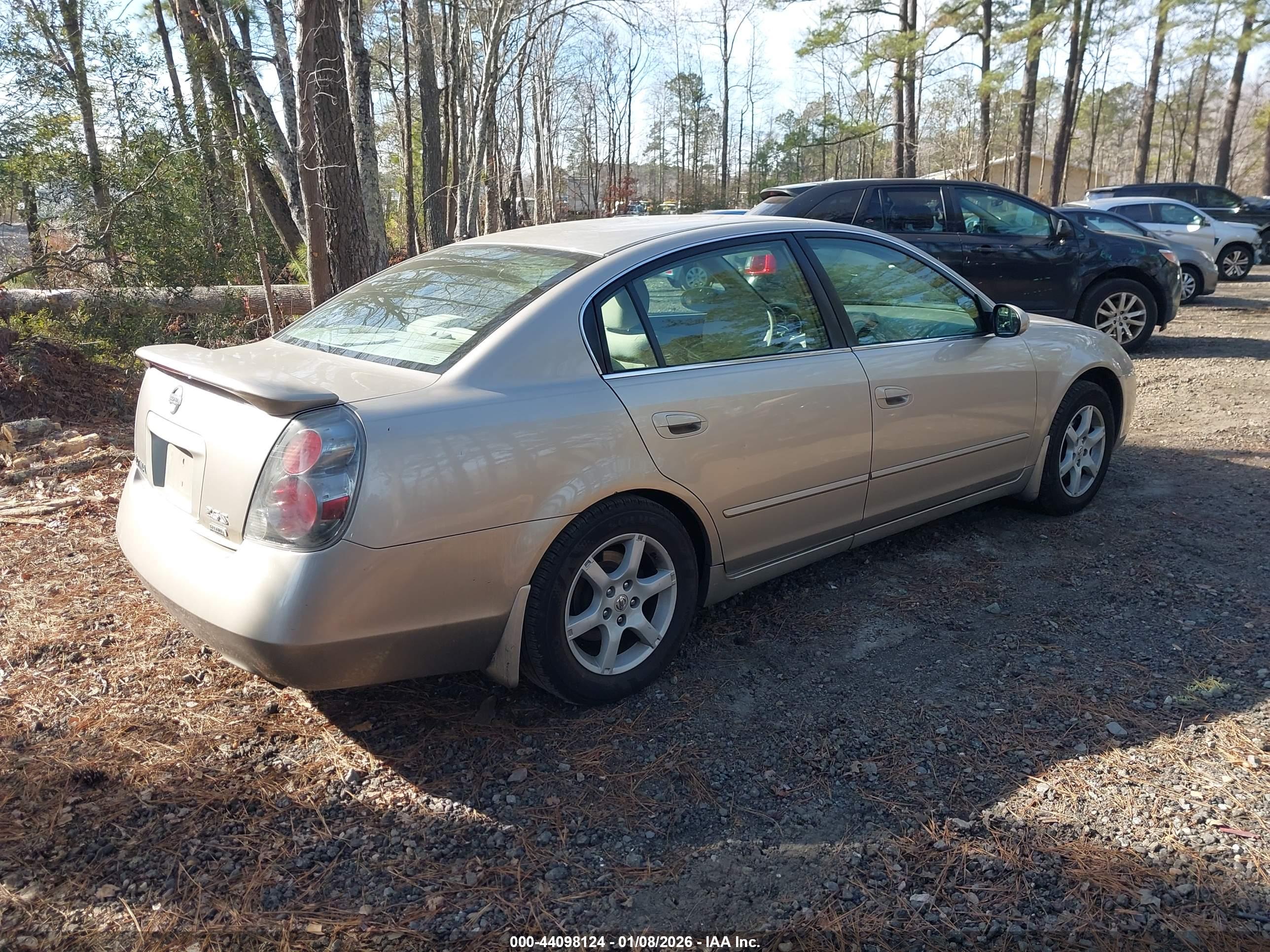 NISSAN ALTIMA image 4