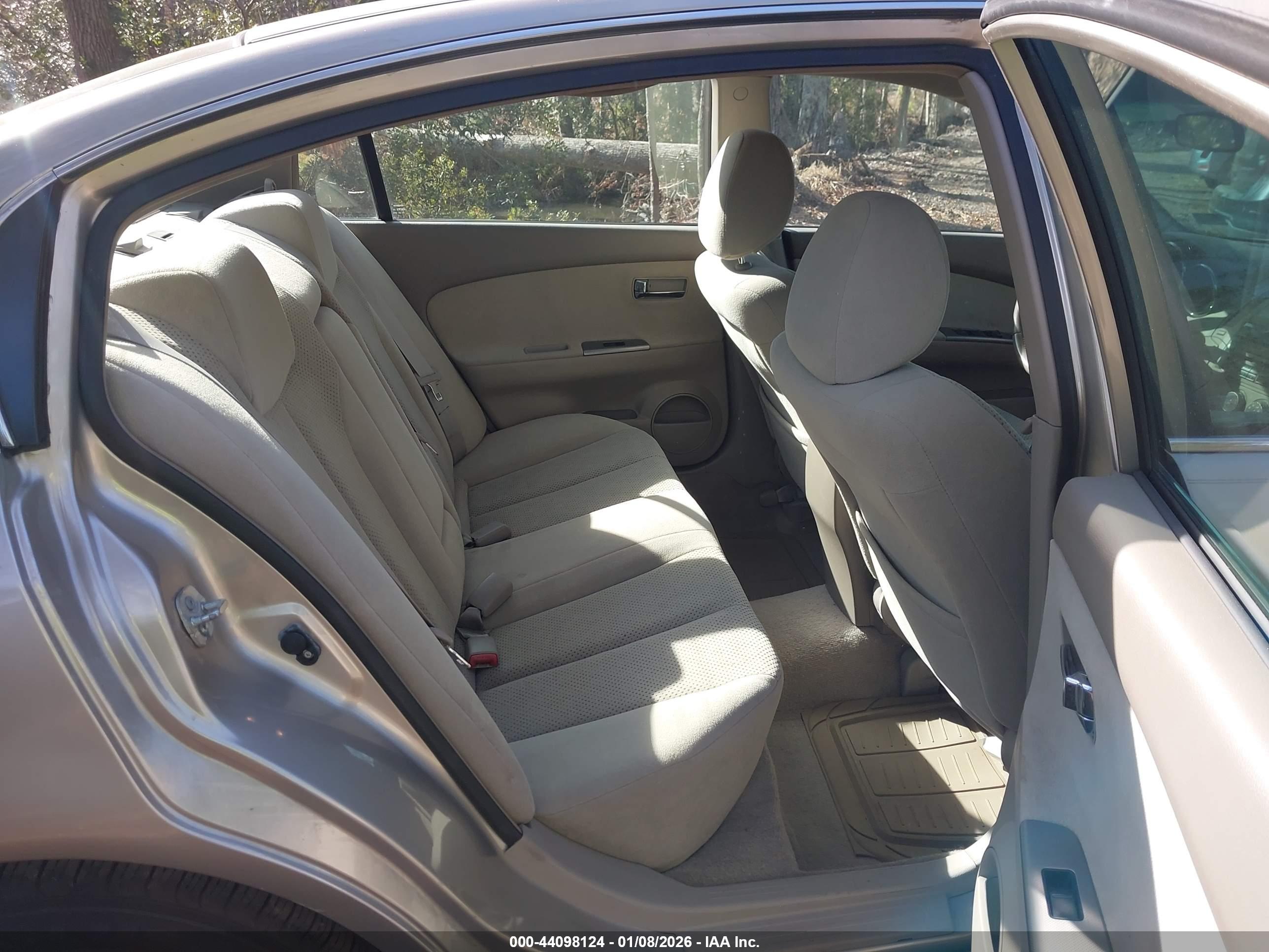 NISSAN ALTIMA image 8