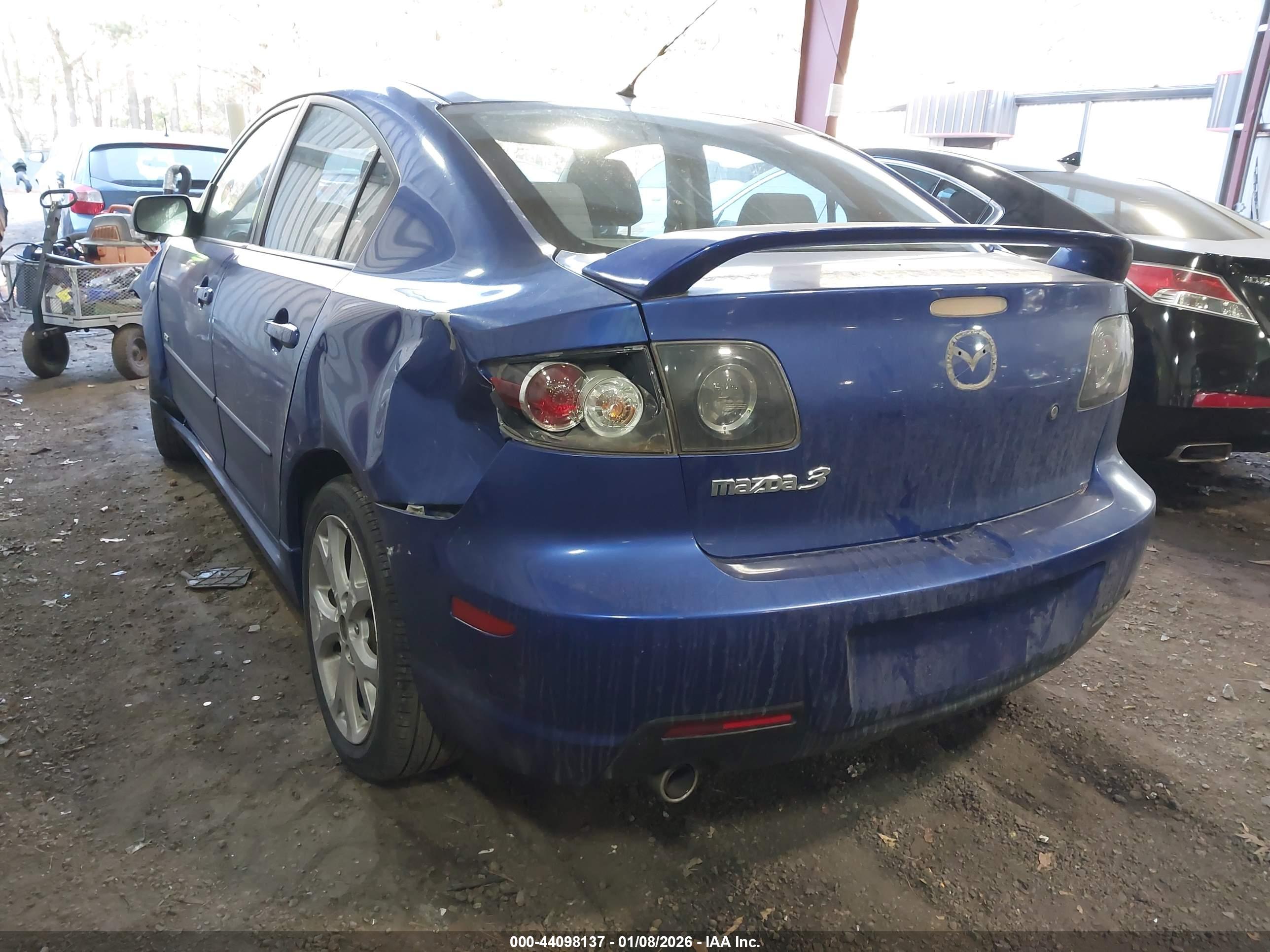 MAZDA MAZDA3 image 3
