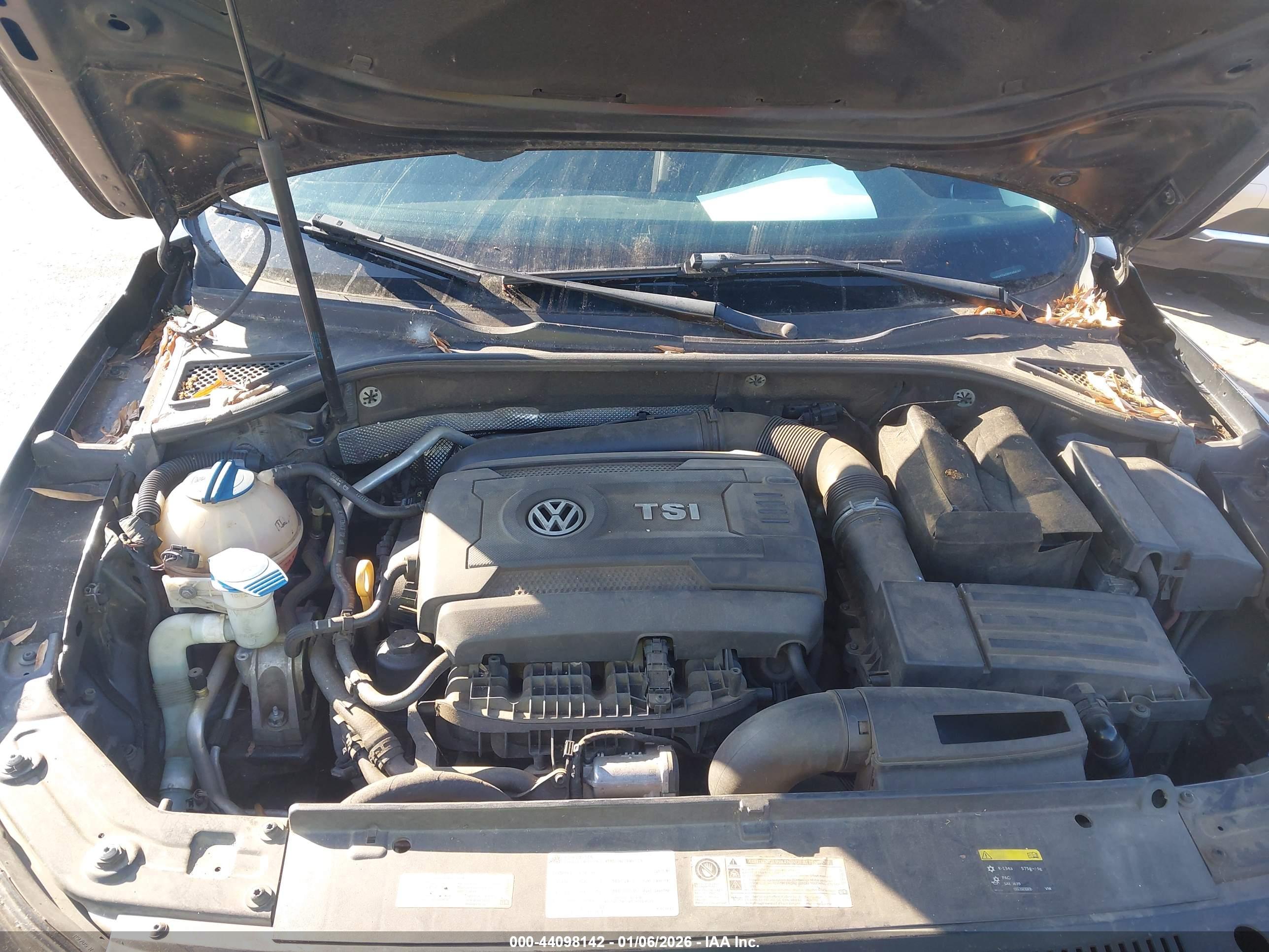 VOLKSWAGEN PASSAT image 10