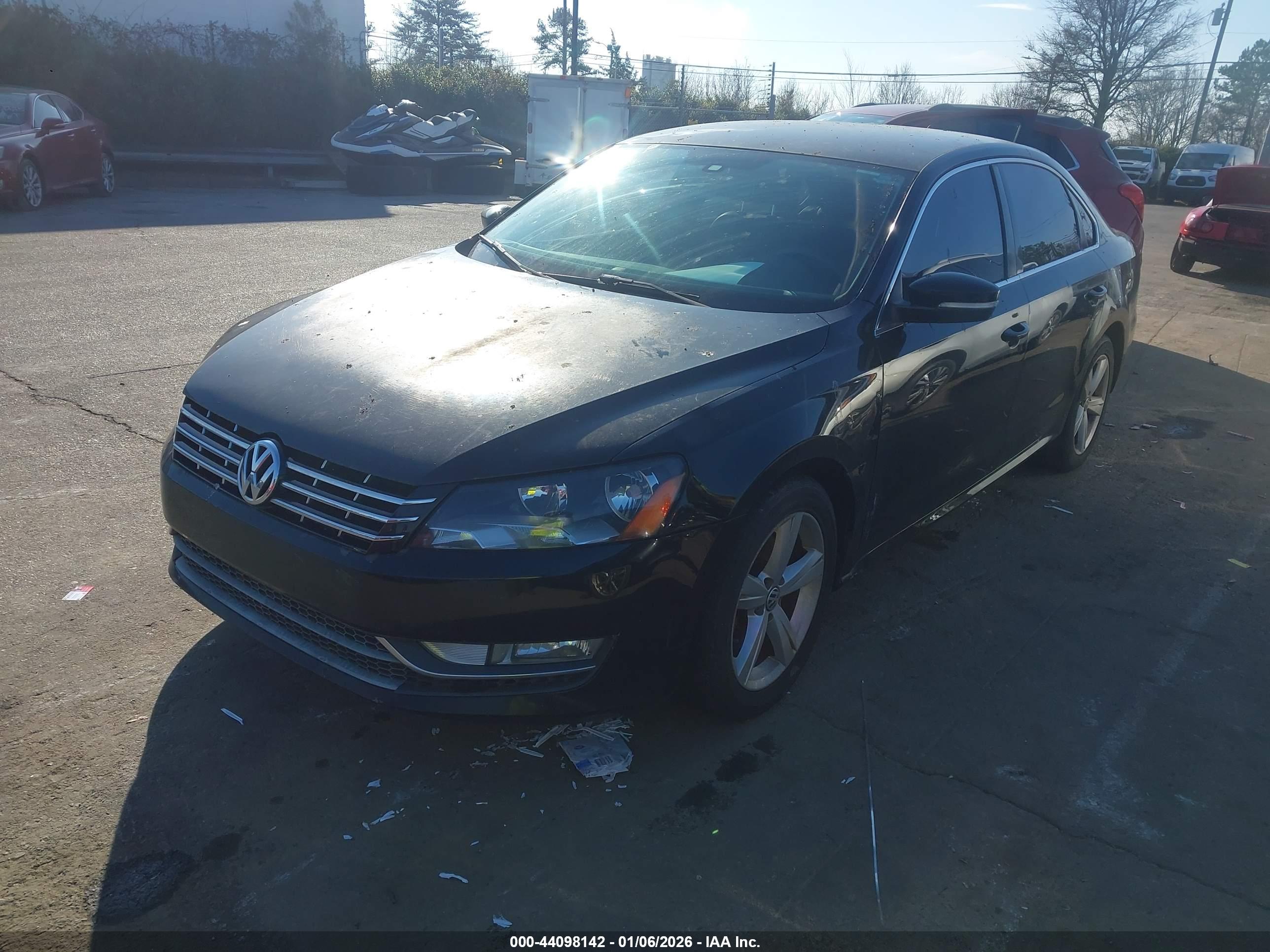 VOLKSWAGEN PASSAT image 2