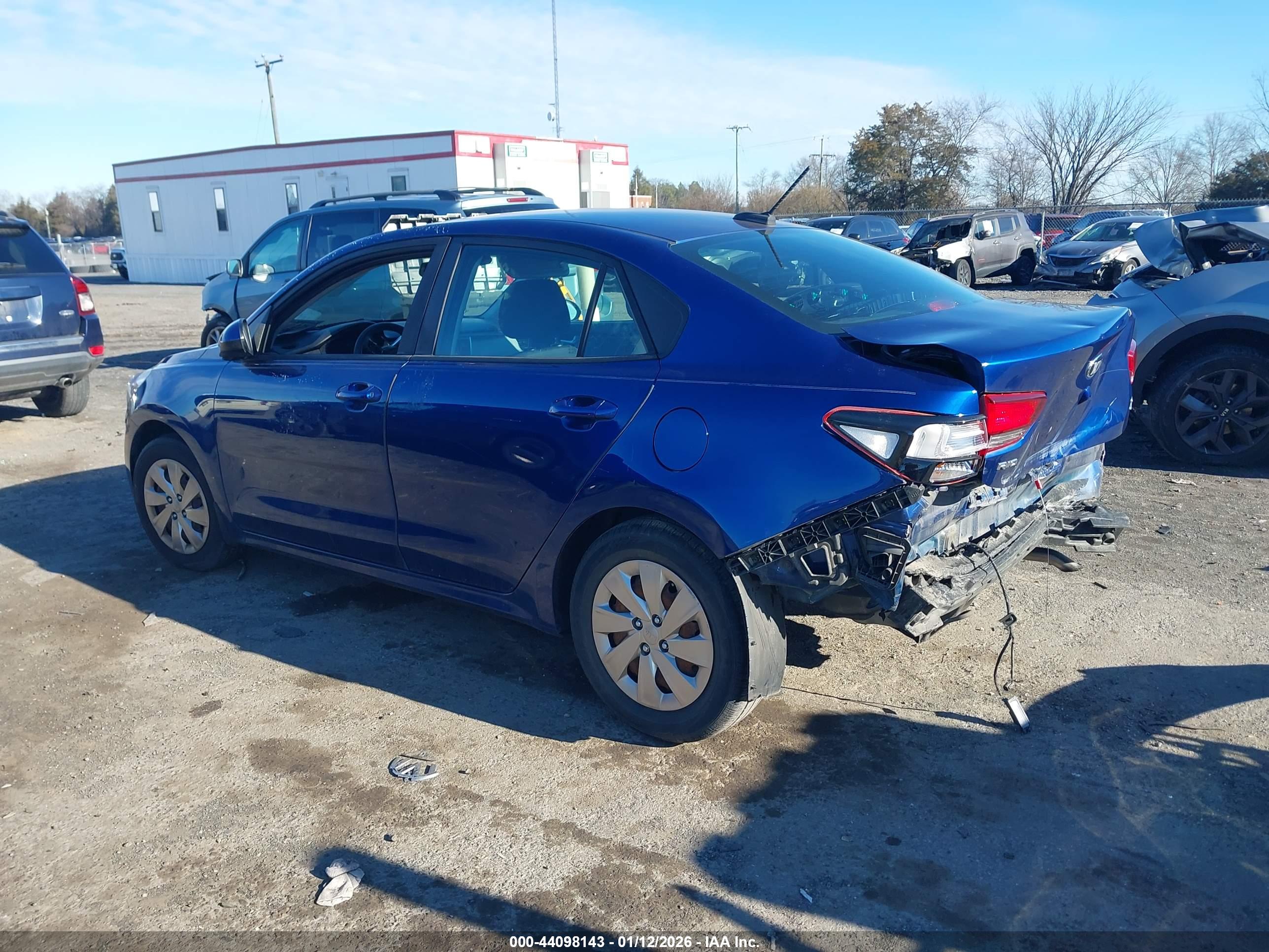KIA RIO image 3