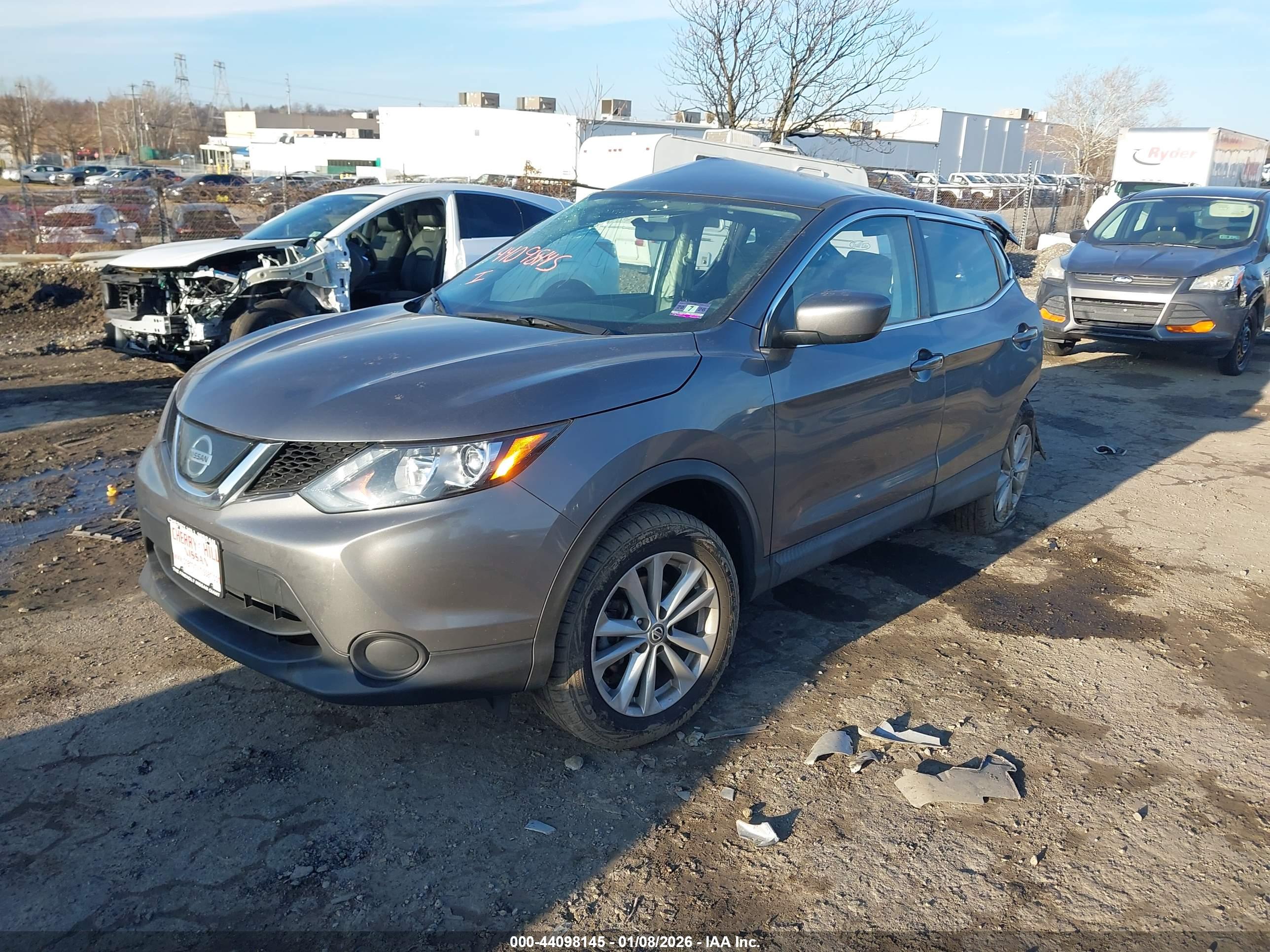 NISSAN ROGUE image 2