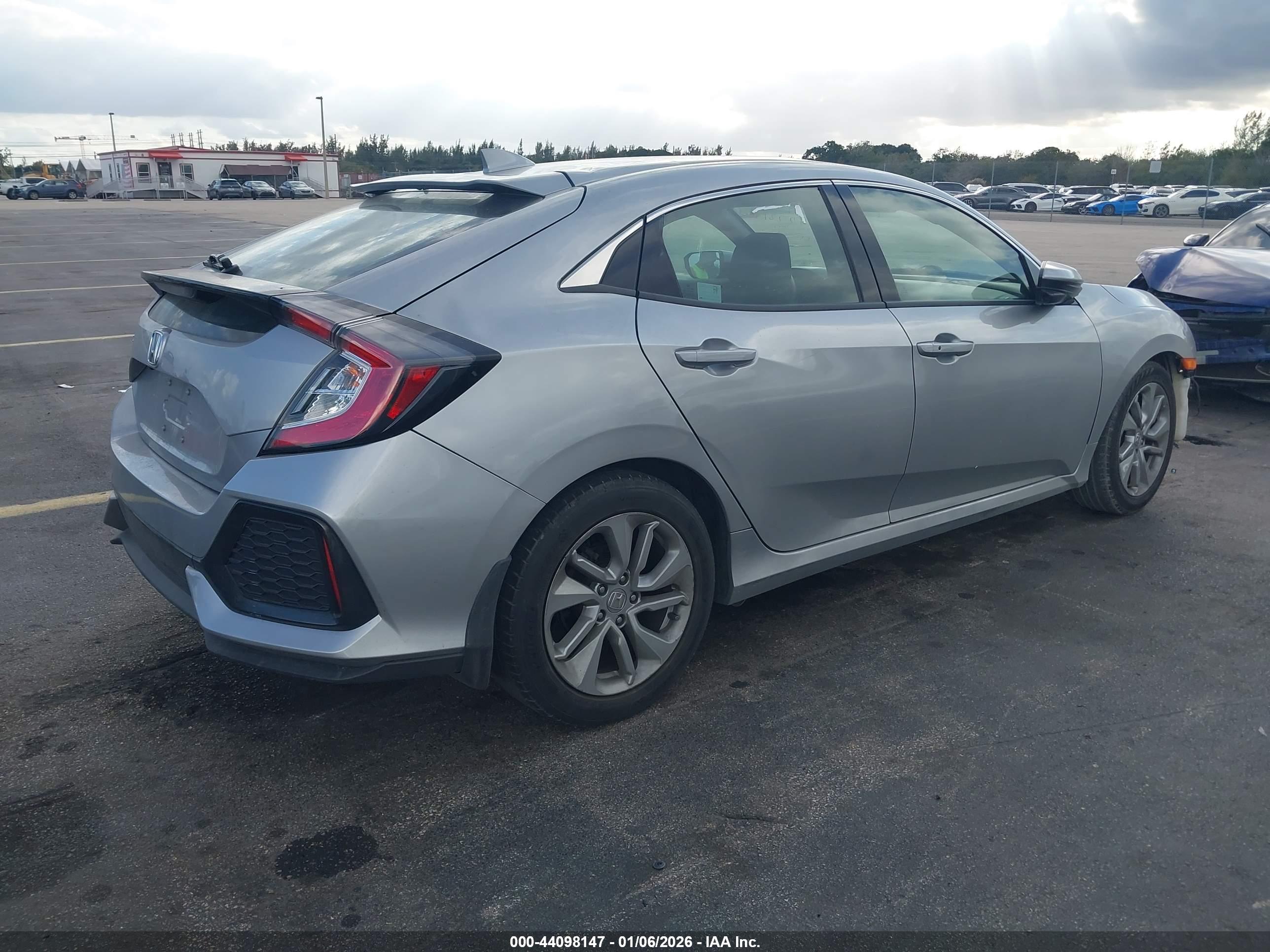 HONDA CIVIC image 4