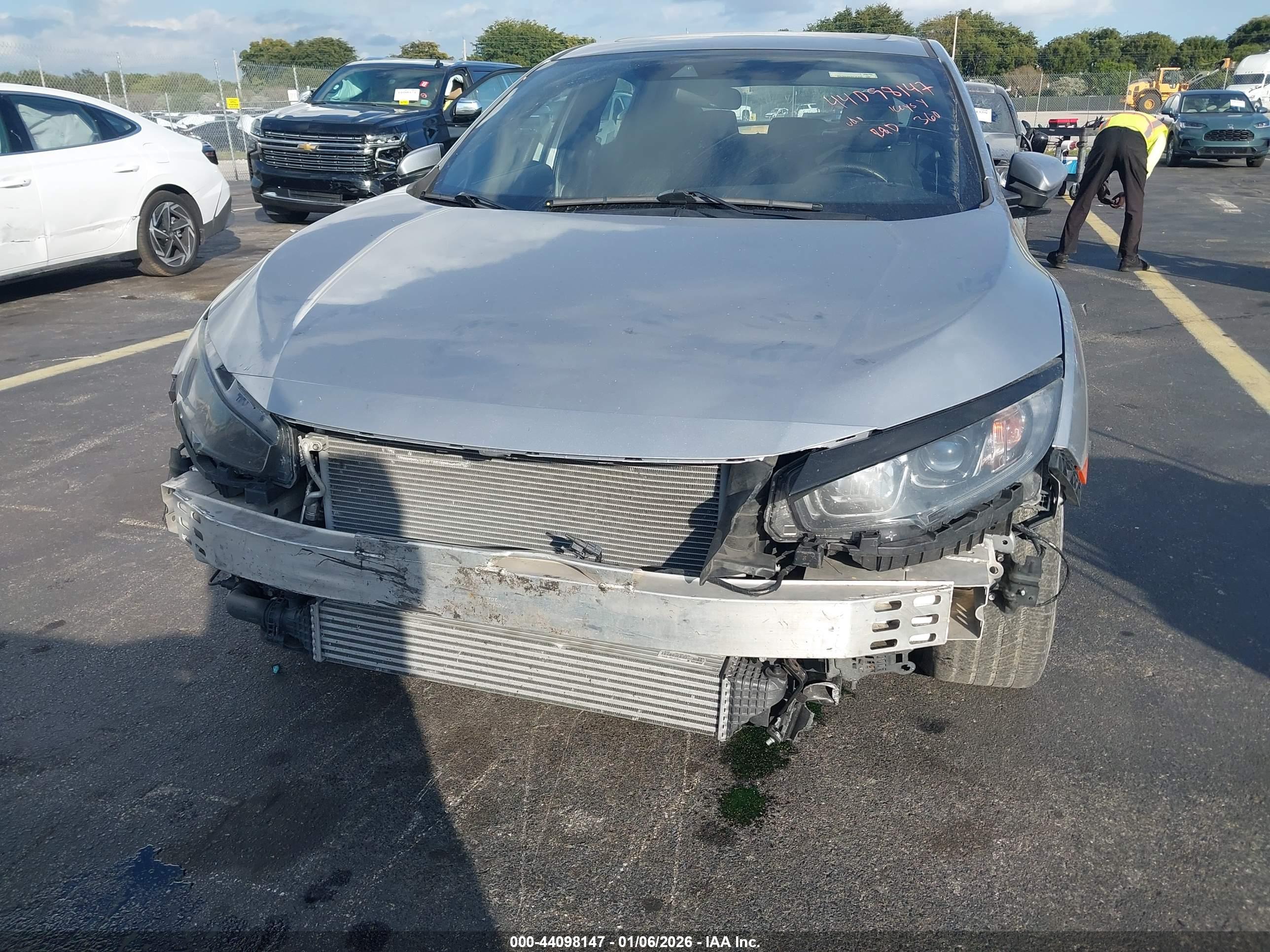 HONDA CIVIC image 6