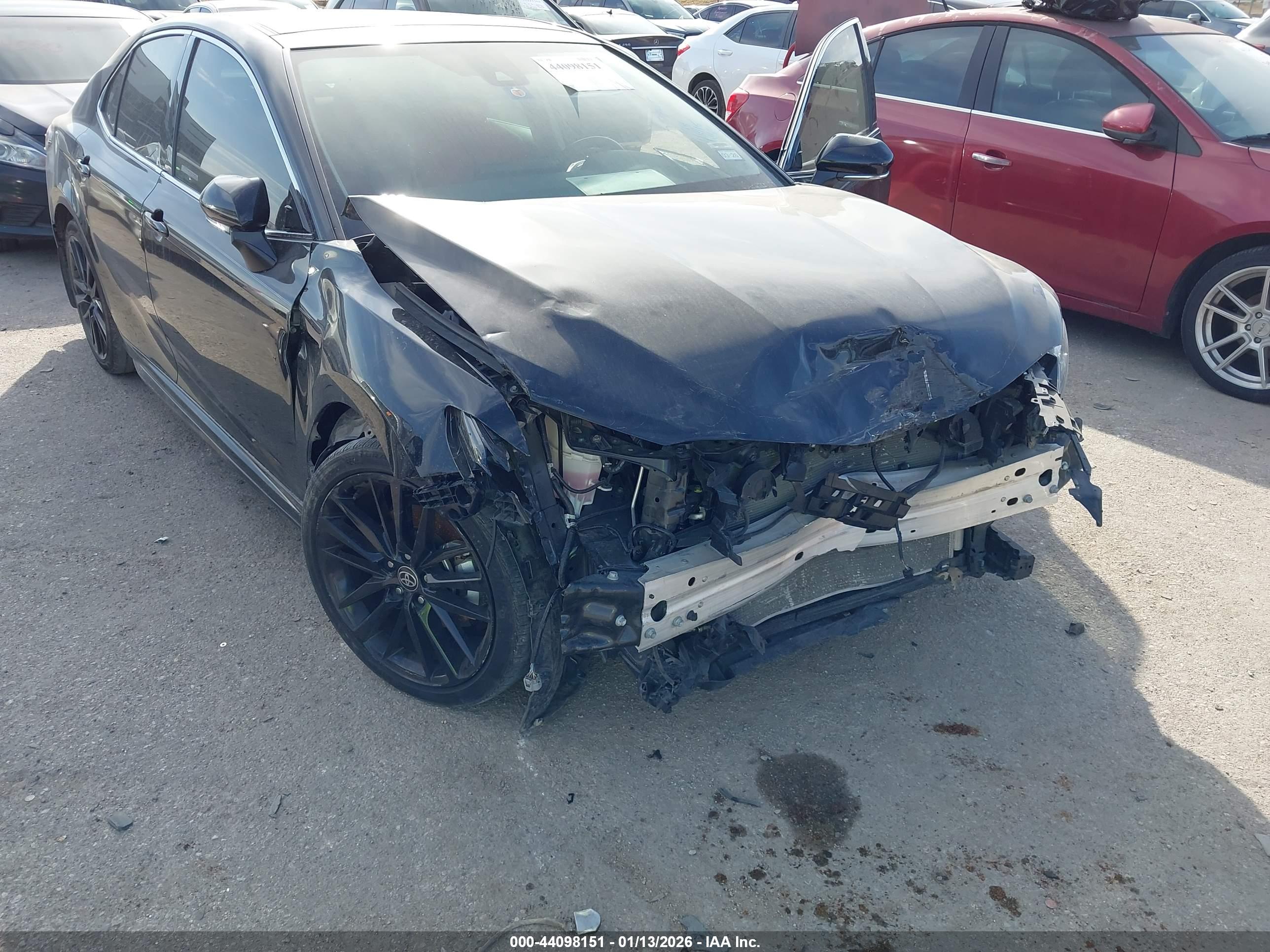 TOYOTA CAMRY image 6