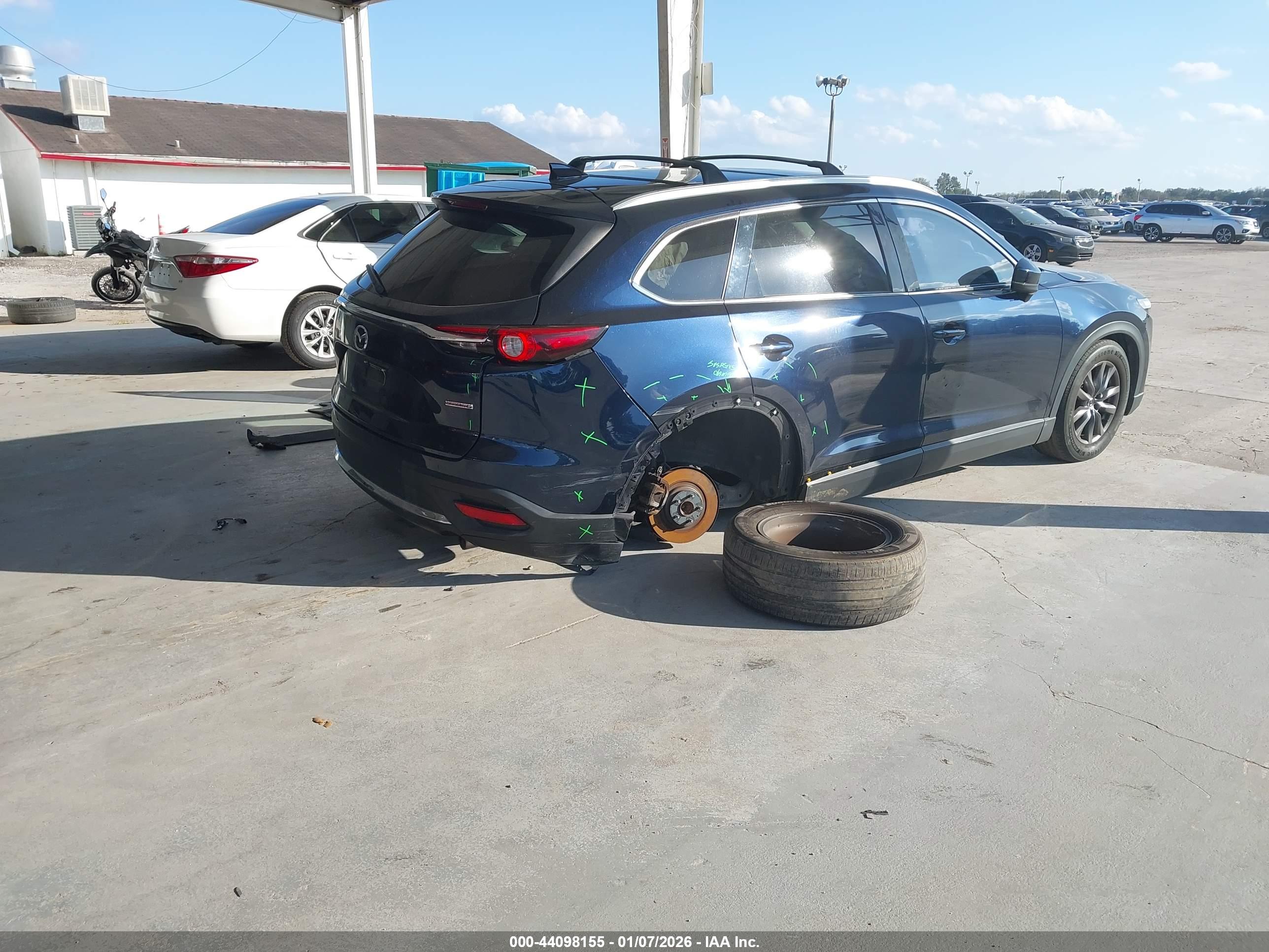 MAZDA CX-9 image 4
