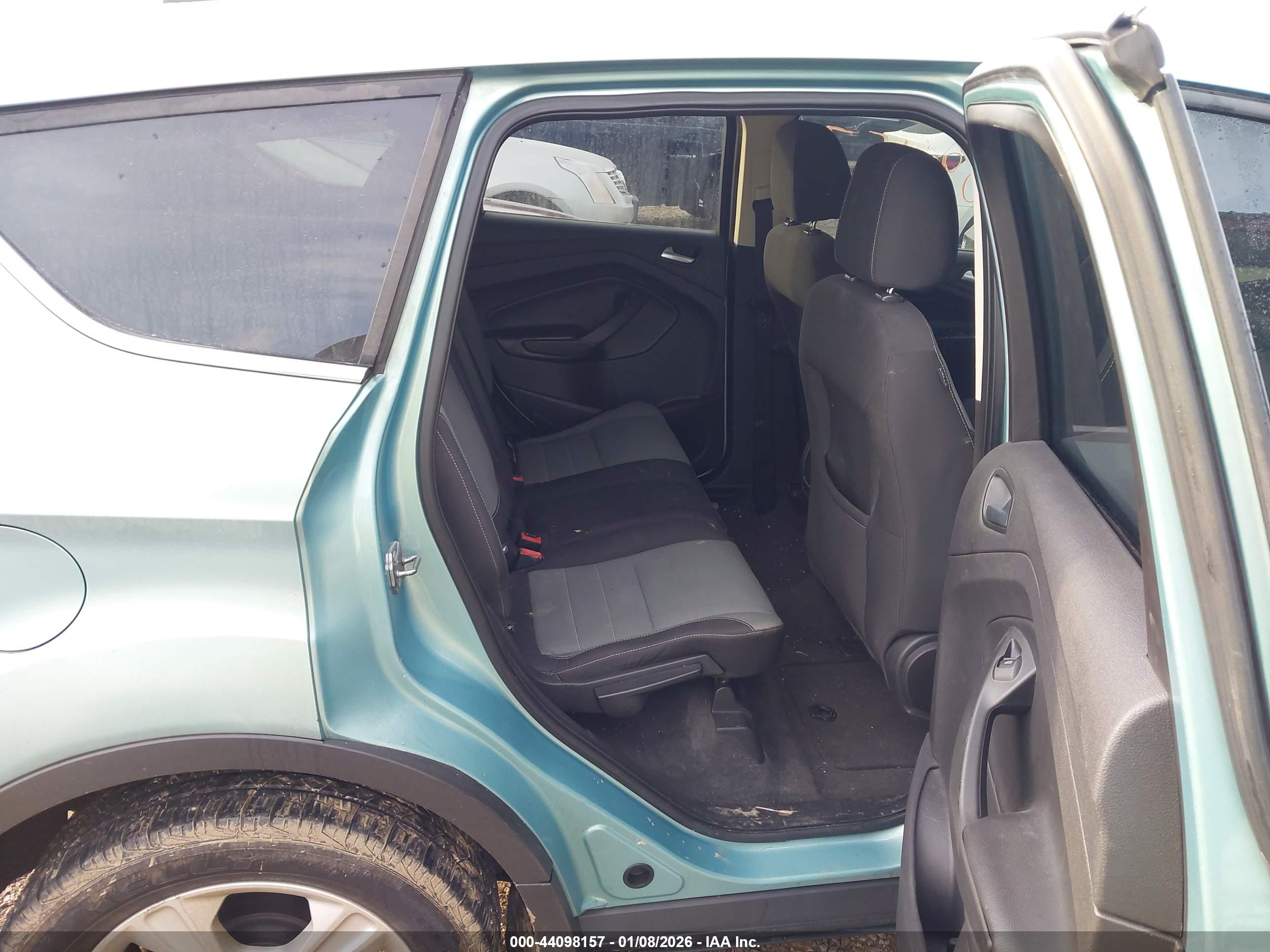 FORD ESCAPE image 8