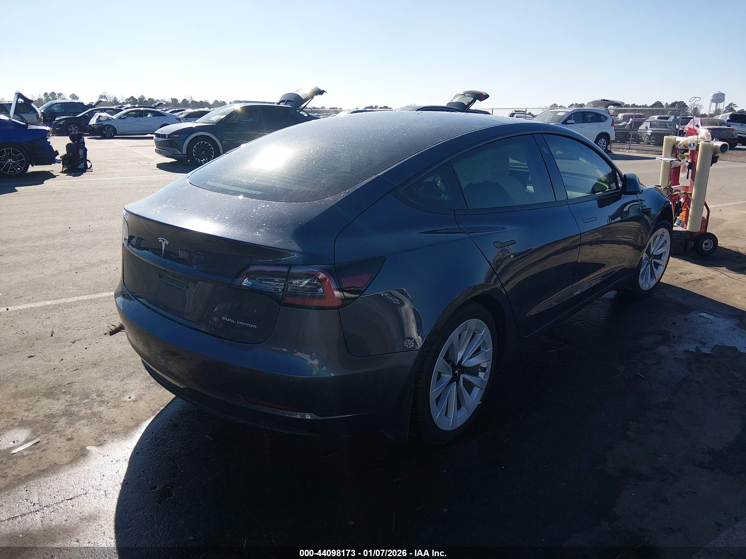 TESLA MODEL image 4