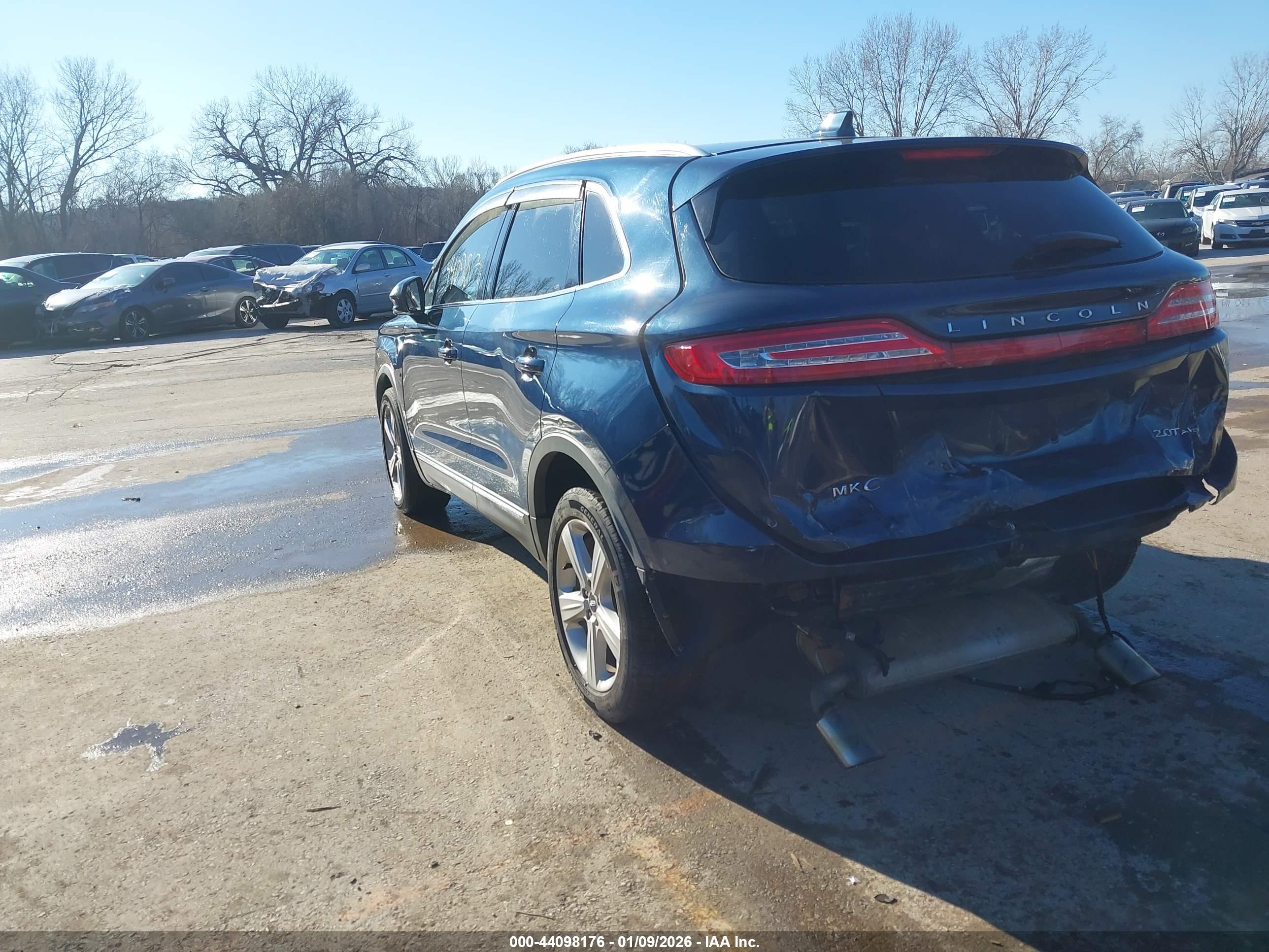 LINCOLN MKC image 3