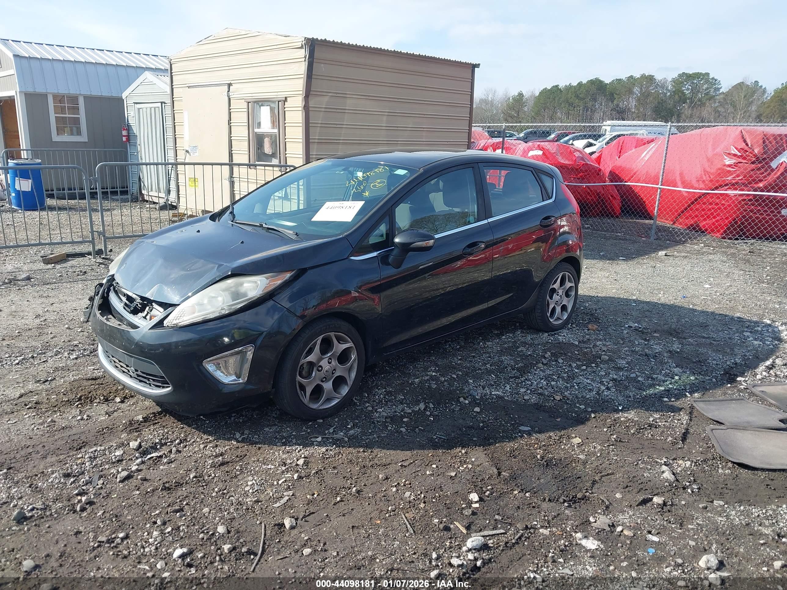 FORD FIESTA image 2