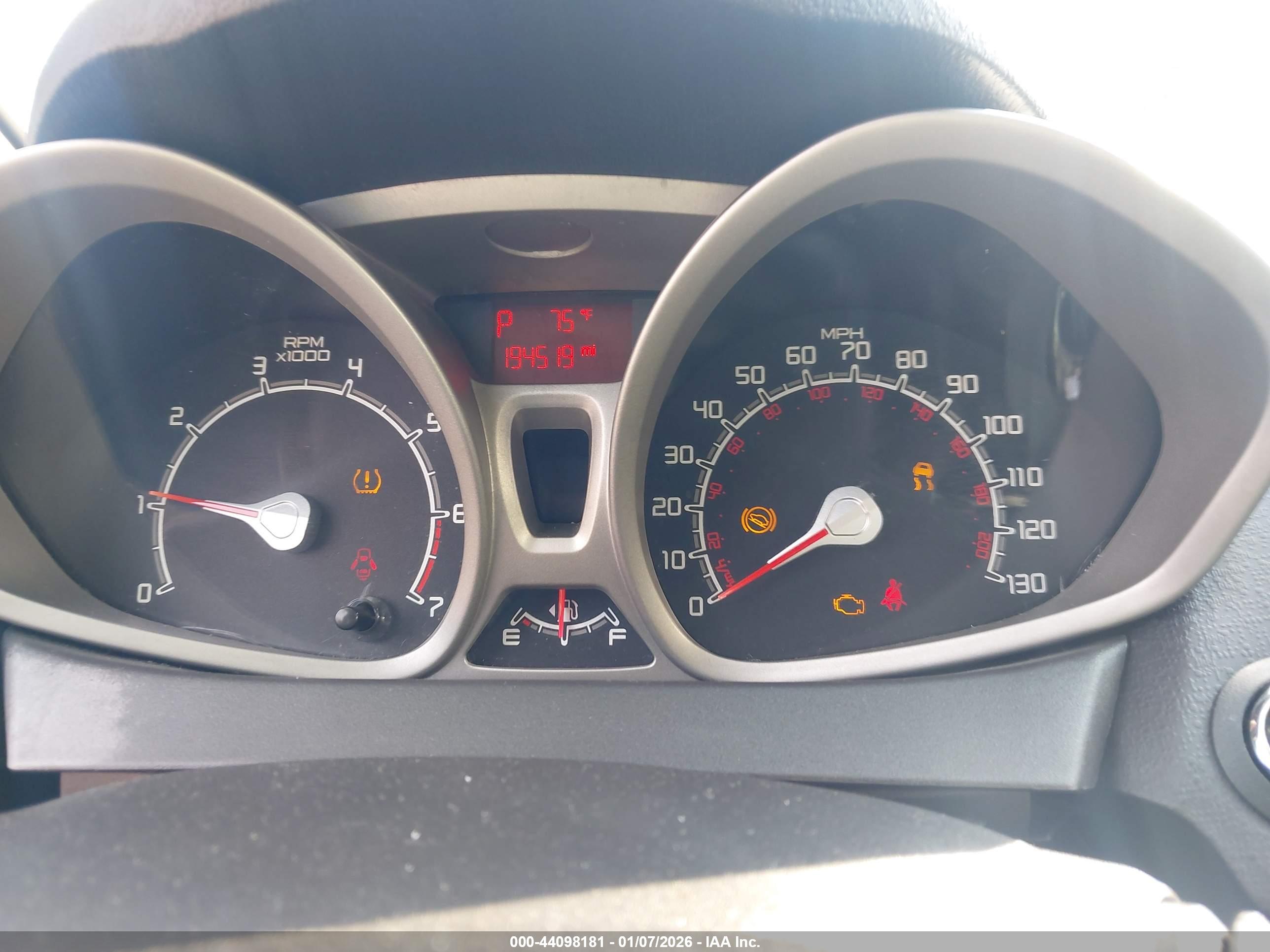 FORD FIESTA image 7