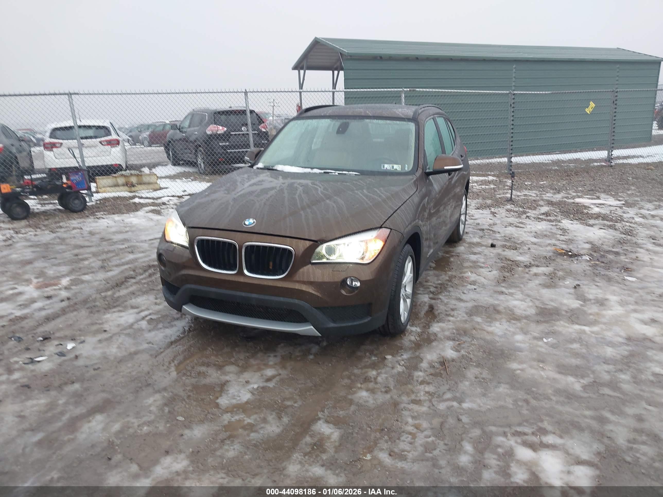 BMW X1 image 2