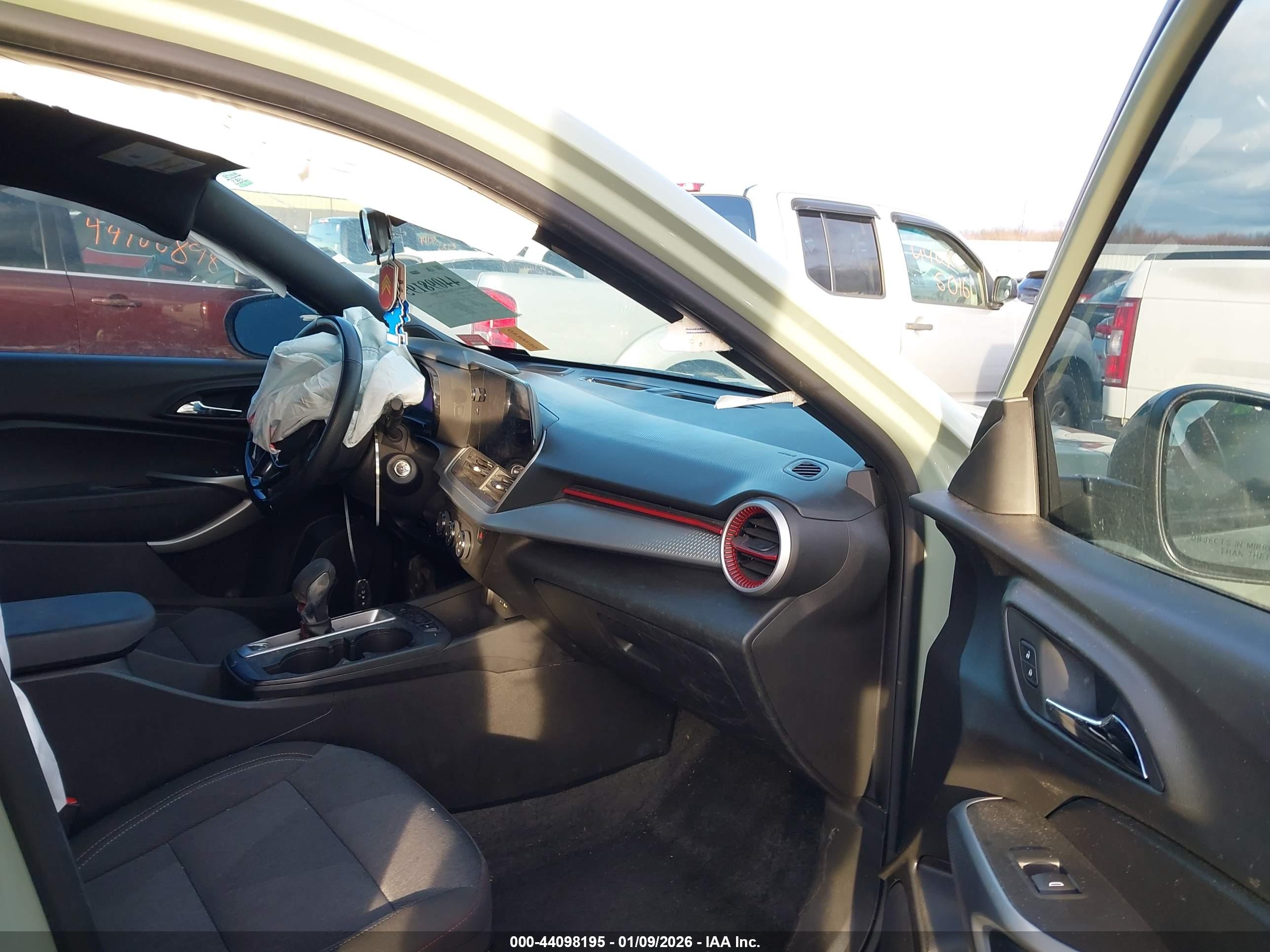 CHEVROLET TRAX image 5