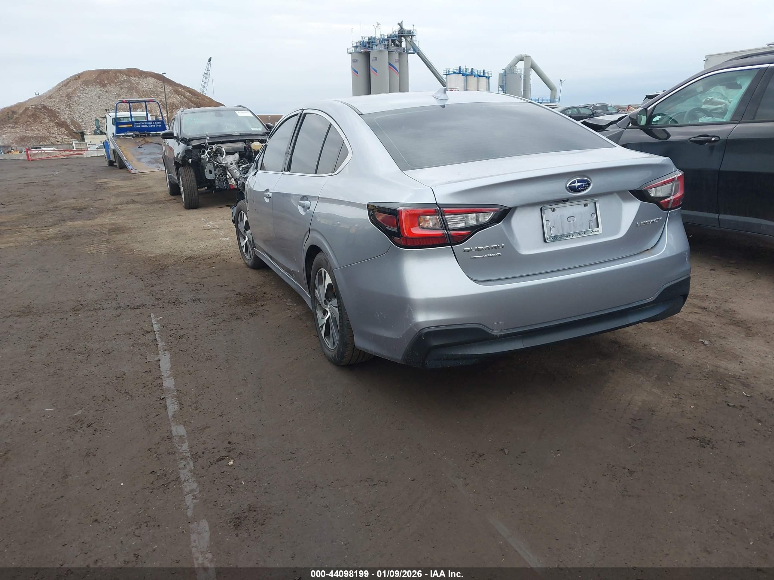 SUBARU LEGACY image 3