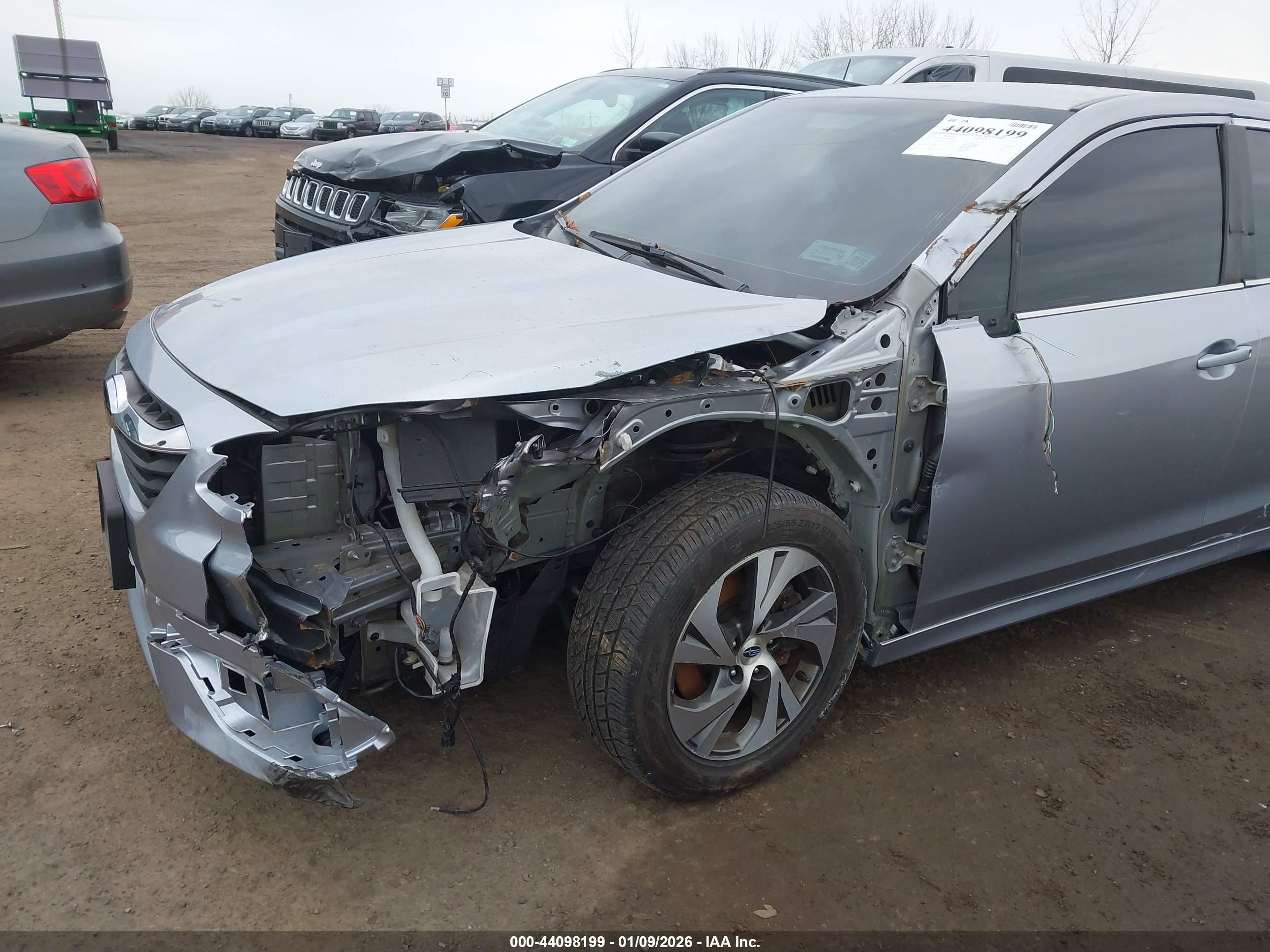 SUBARU LEGACY image 6