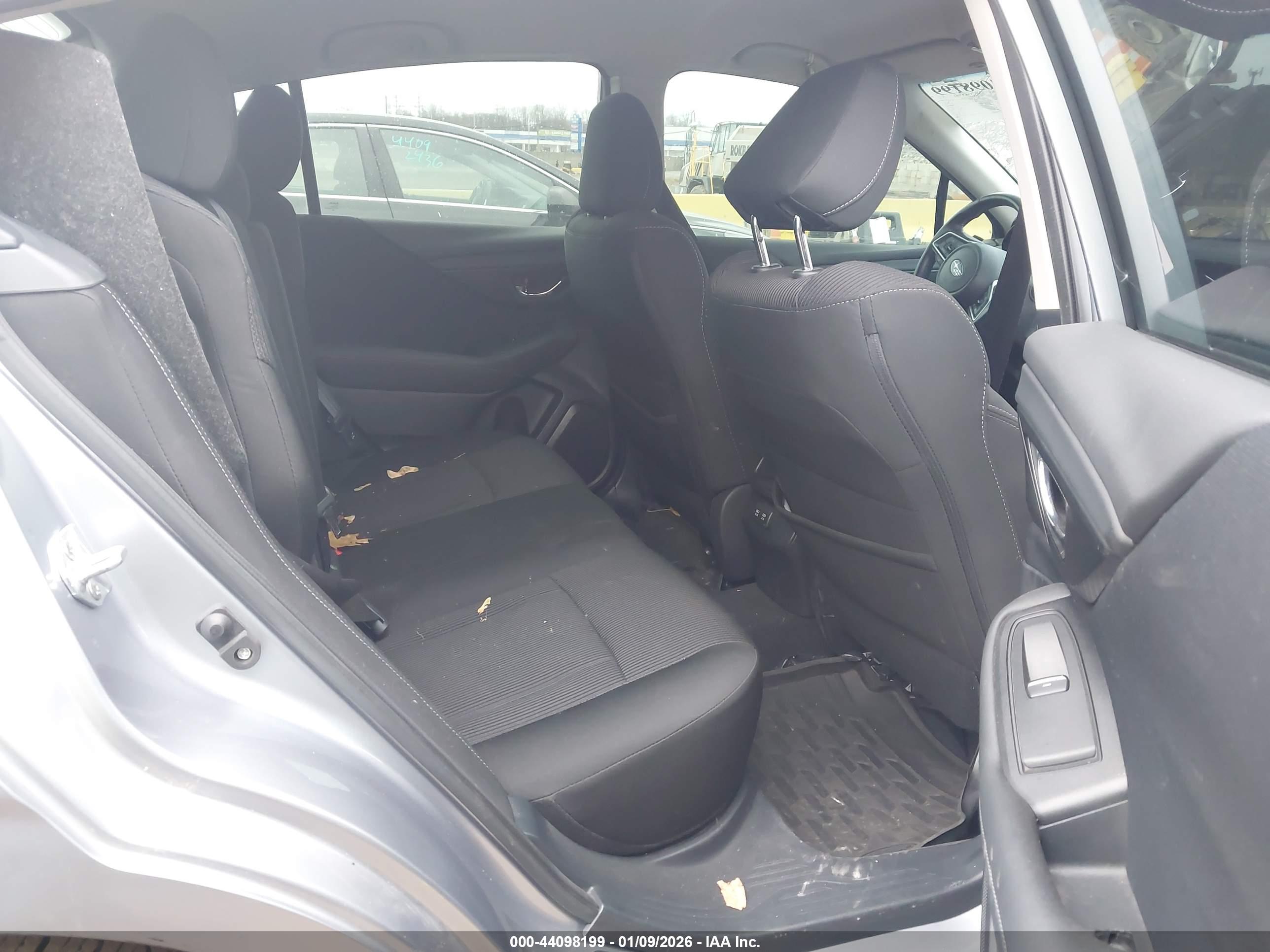SUBARU LEGACY image 8