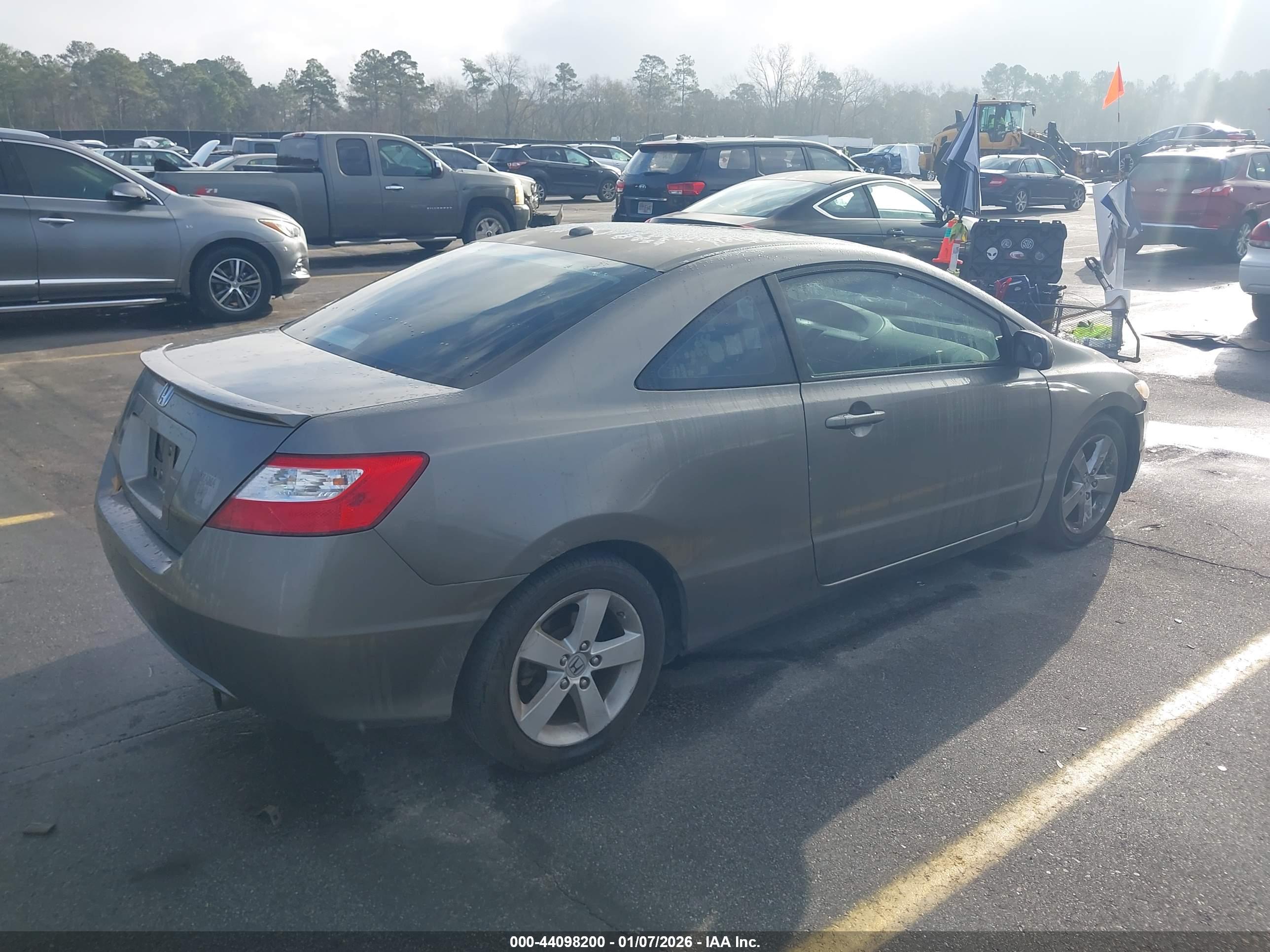 HONDA CIVIC image 4