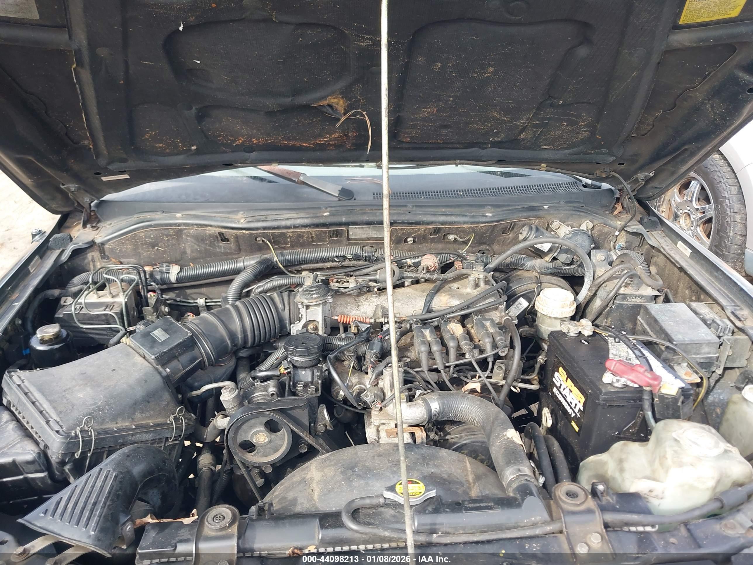 MITSUBISHI MONTERO image 10