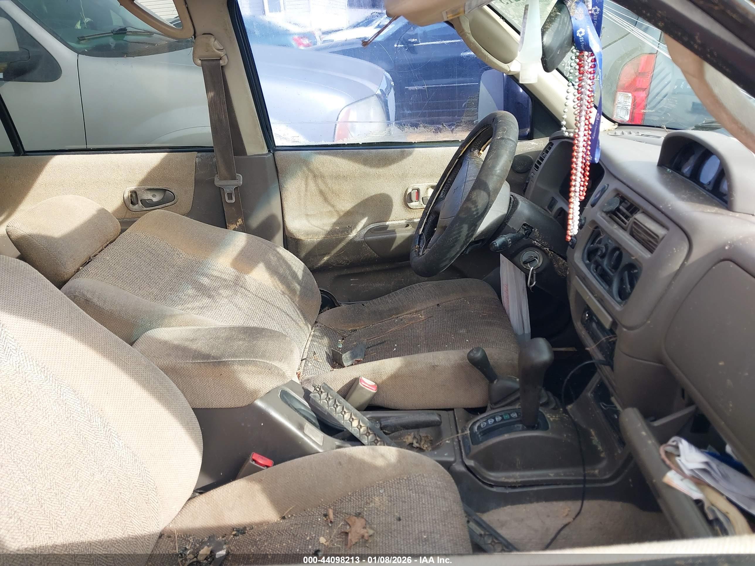 MITSUBISHI MONTERO image 5