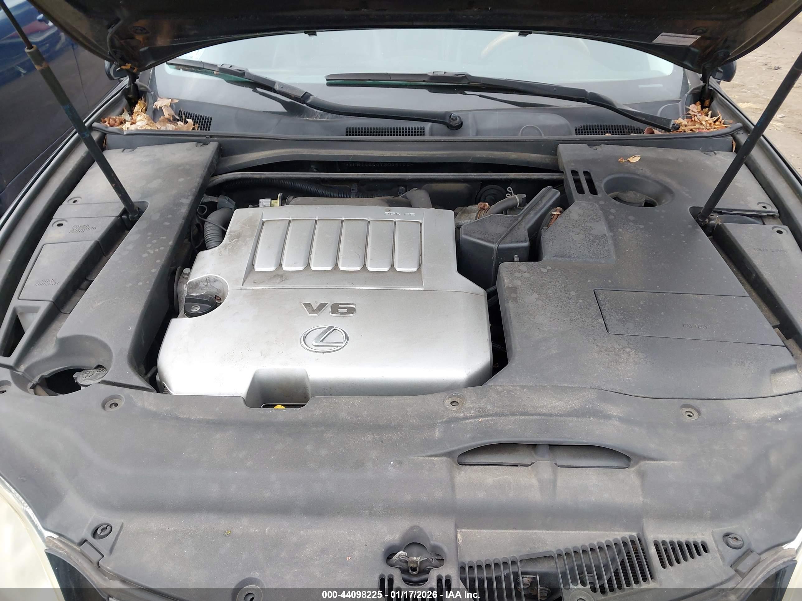LEXUS ES image 10