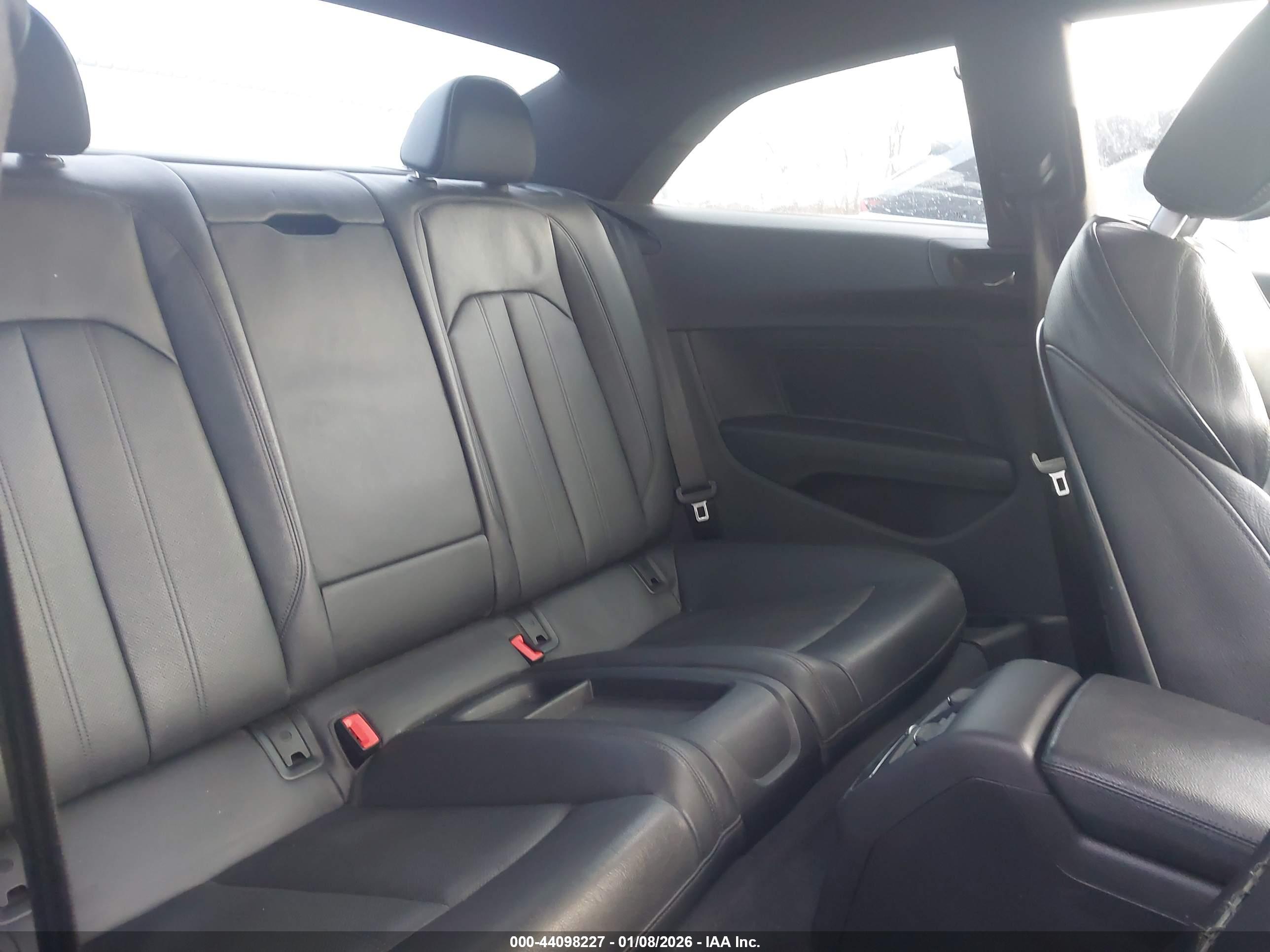 AUDI S5 image 8