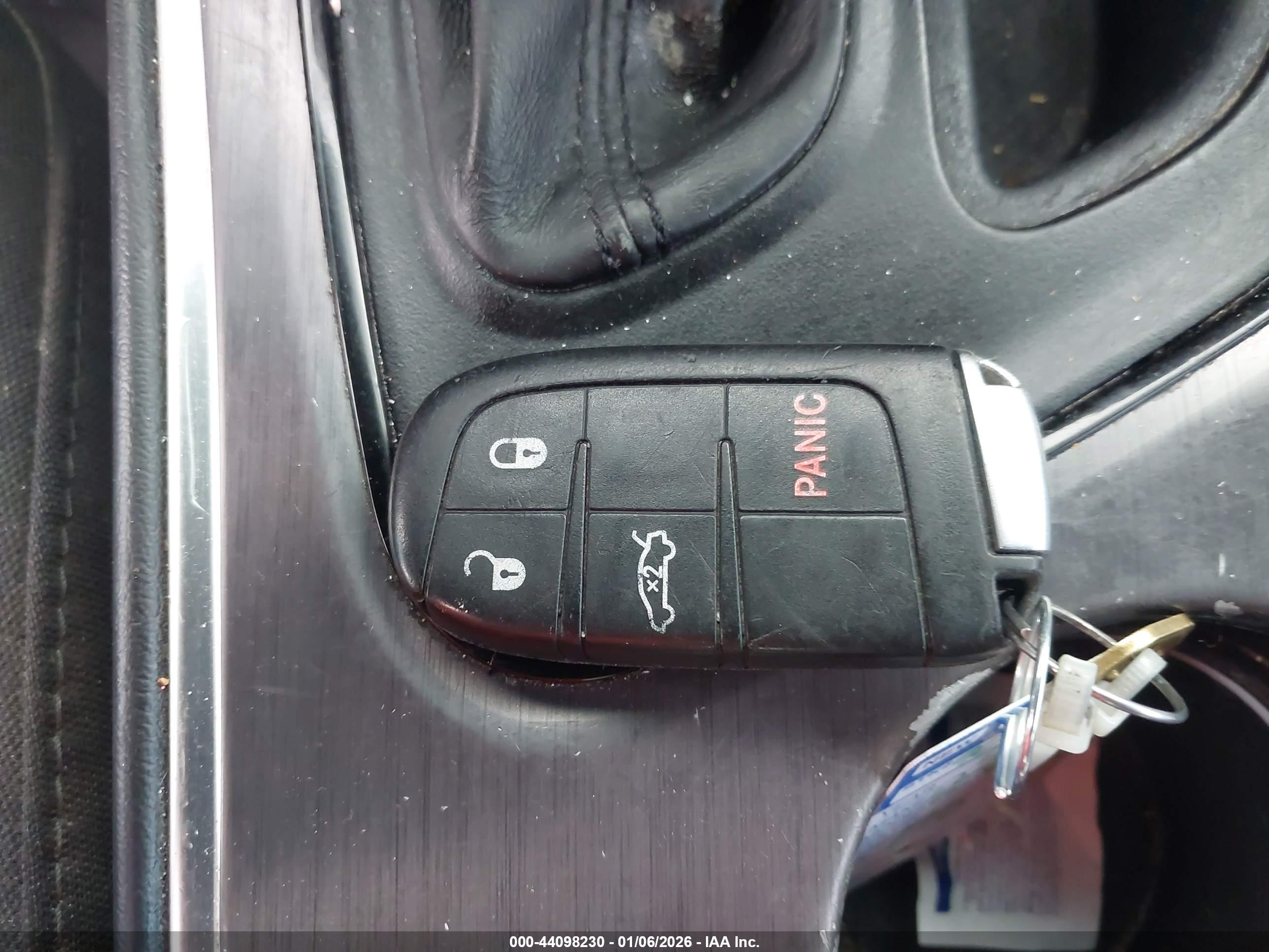 DODGE CHALLENGER image 11