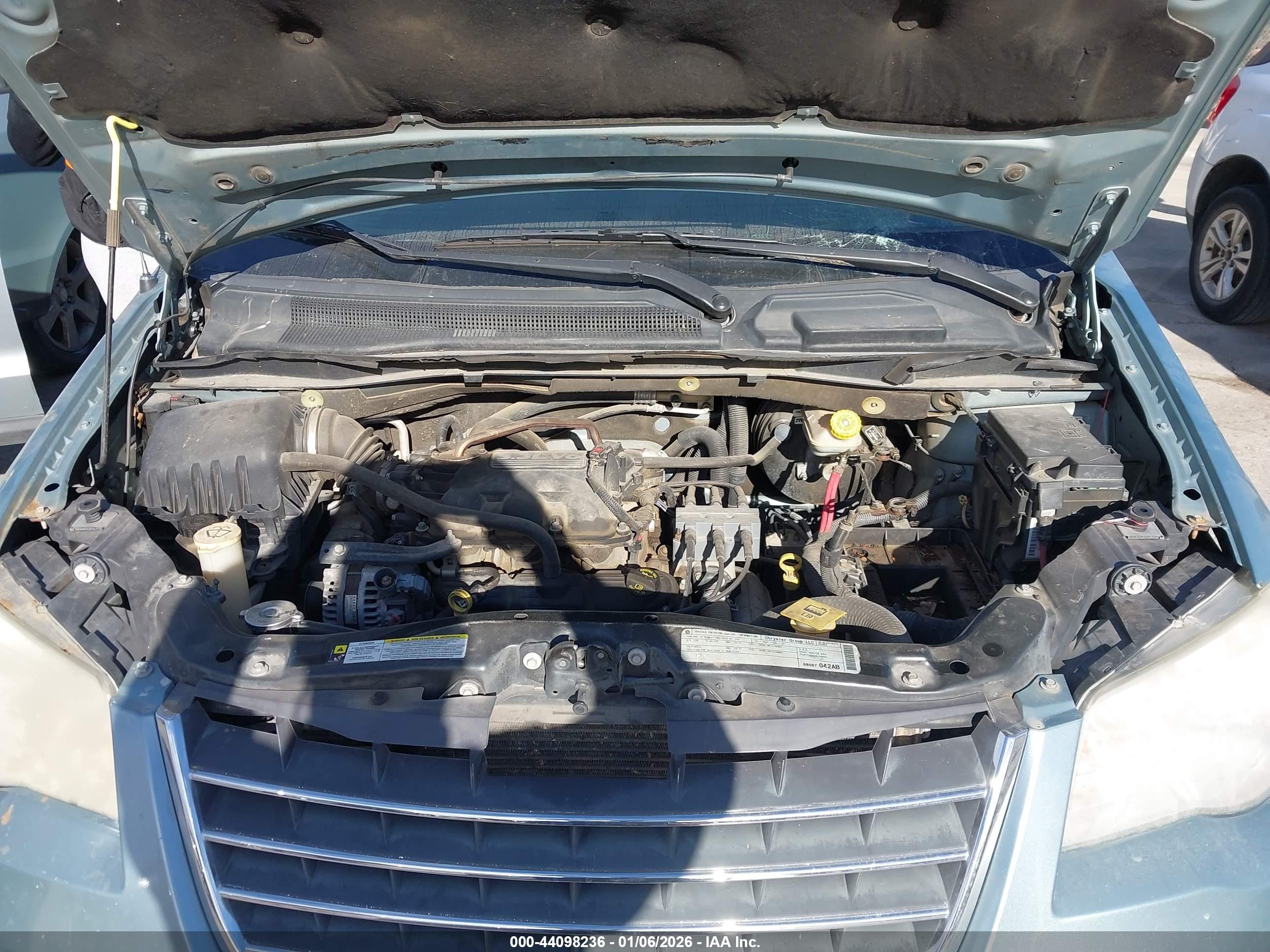CHRYSLER TOWN image 10