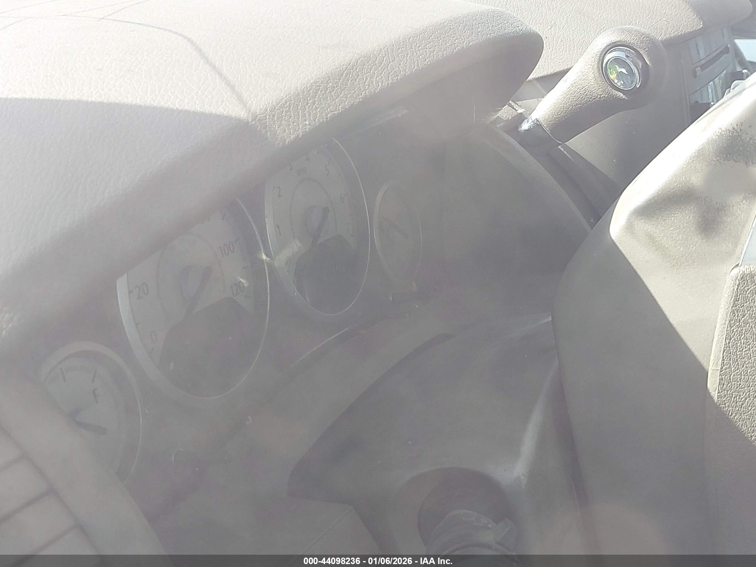 CHRYSLER TOWN image 7