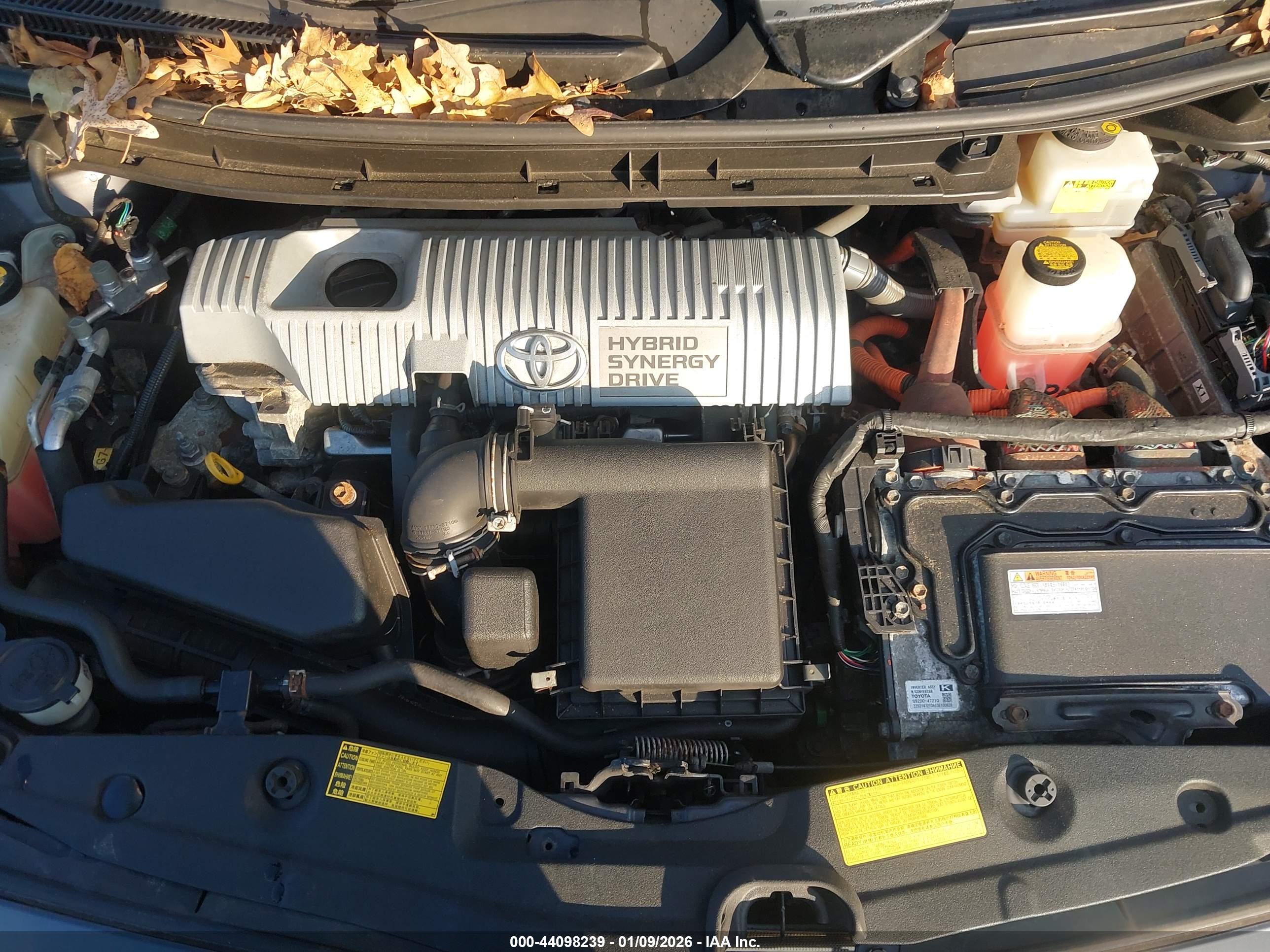 TOYOTA PRIUS image 10