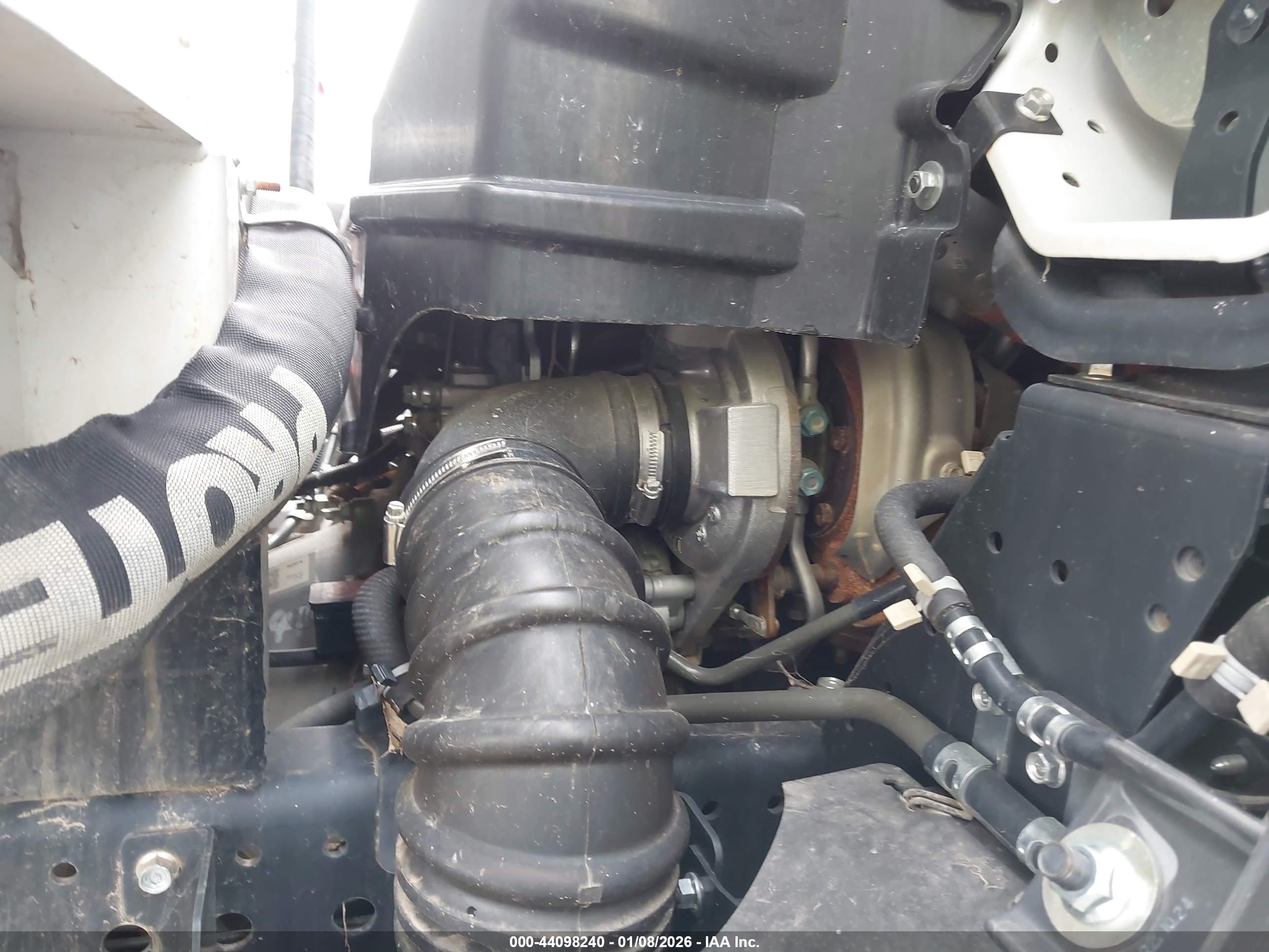 ISUZU NRR image 10