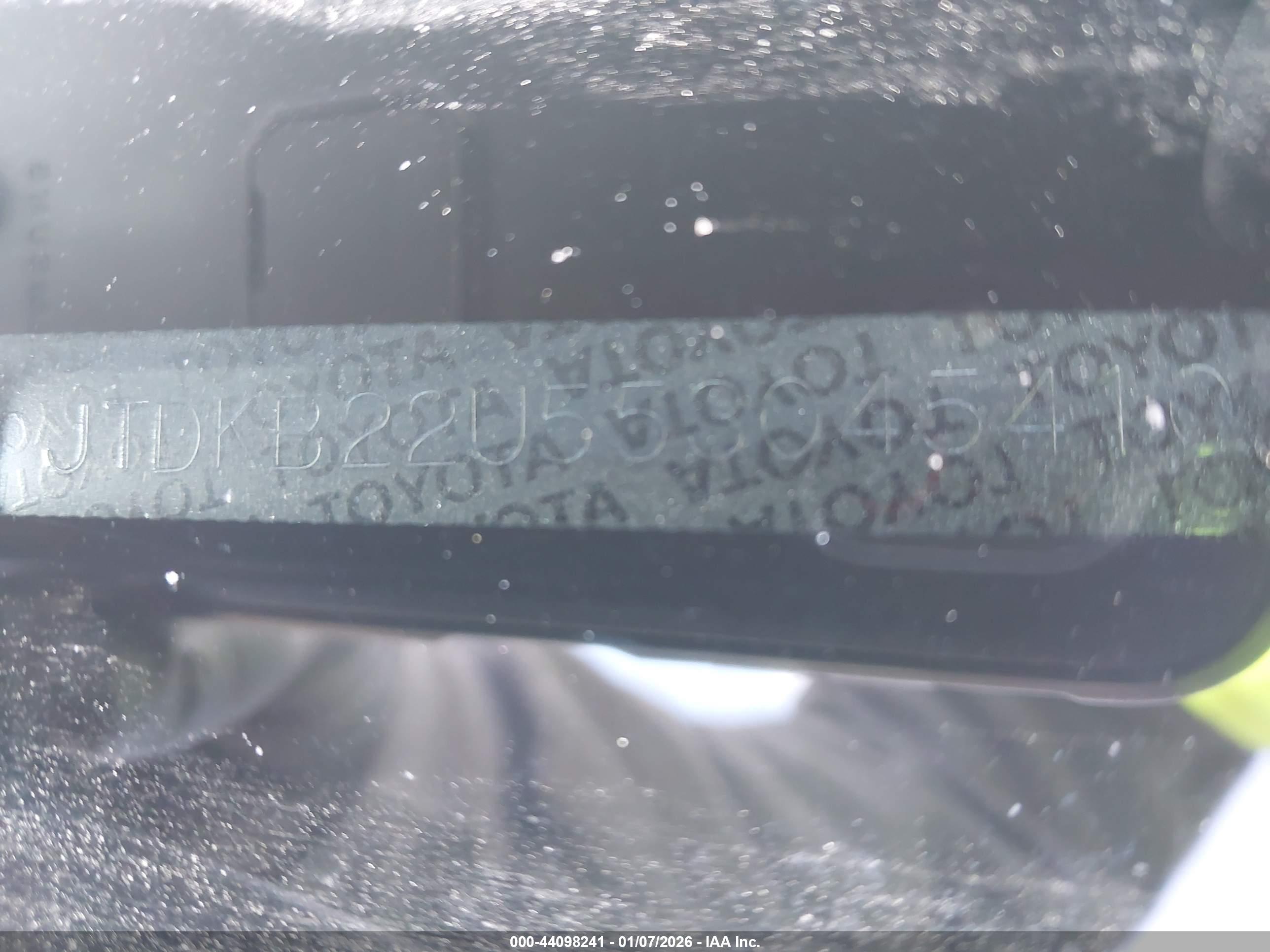 TOYOTA PRIUS image 9