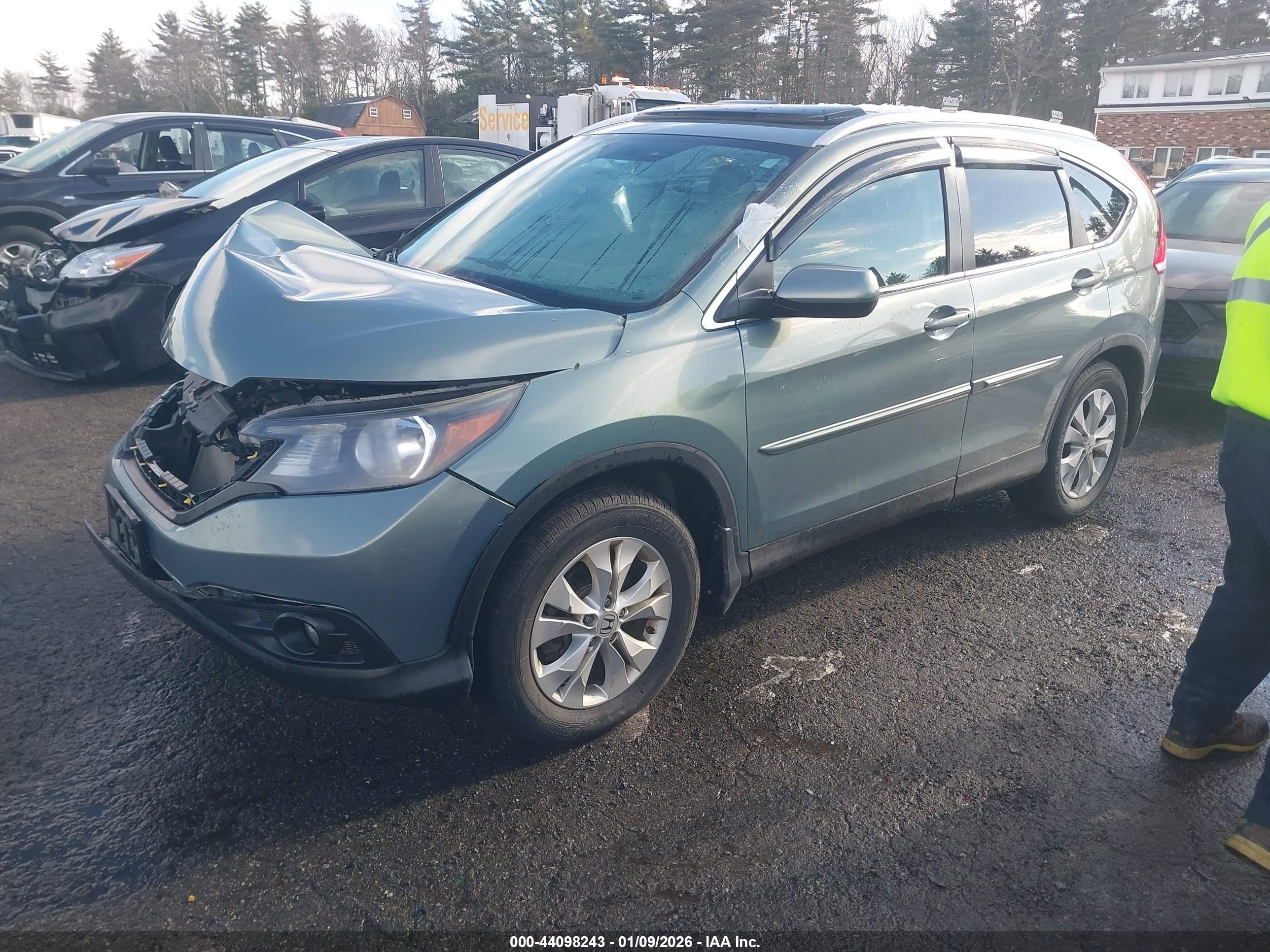 HONDA CR-V image 2