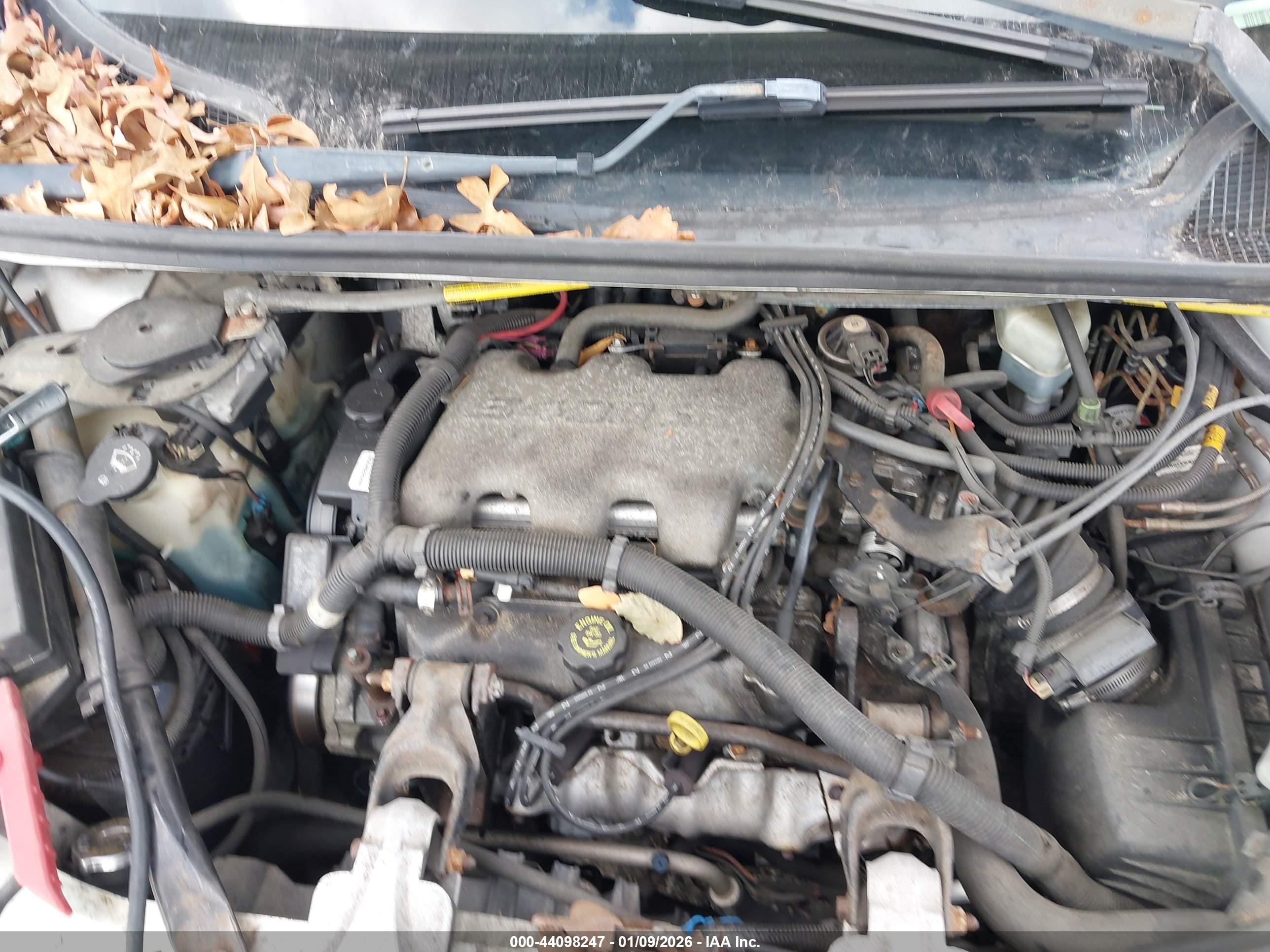 PONTIAC MONTANA image 10