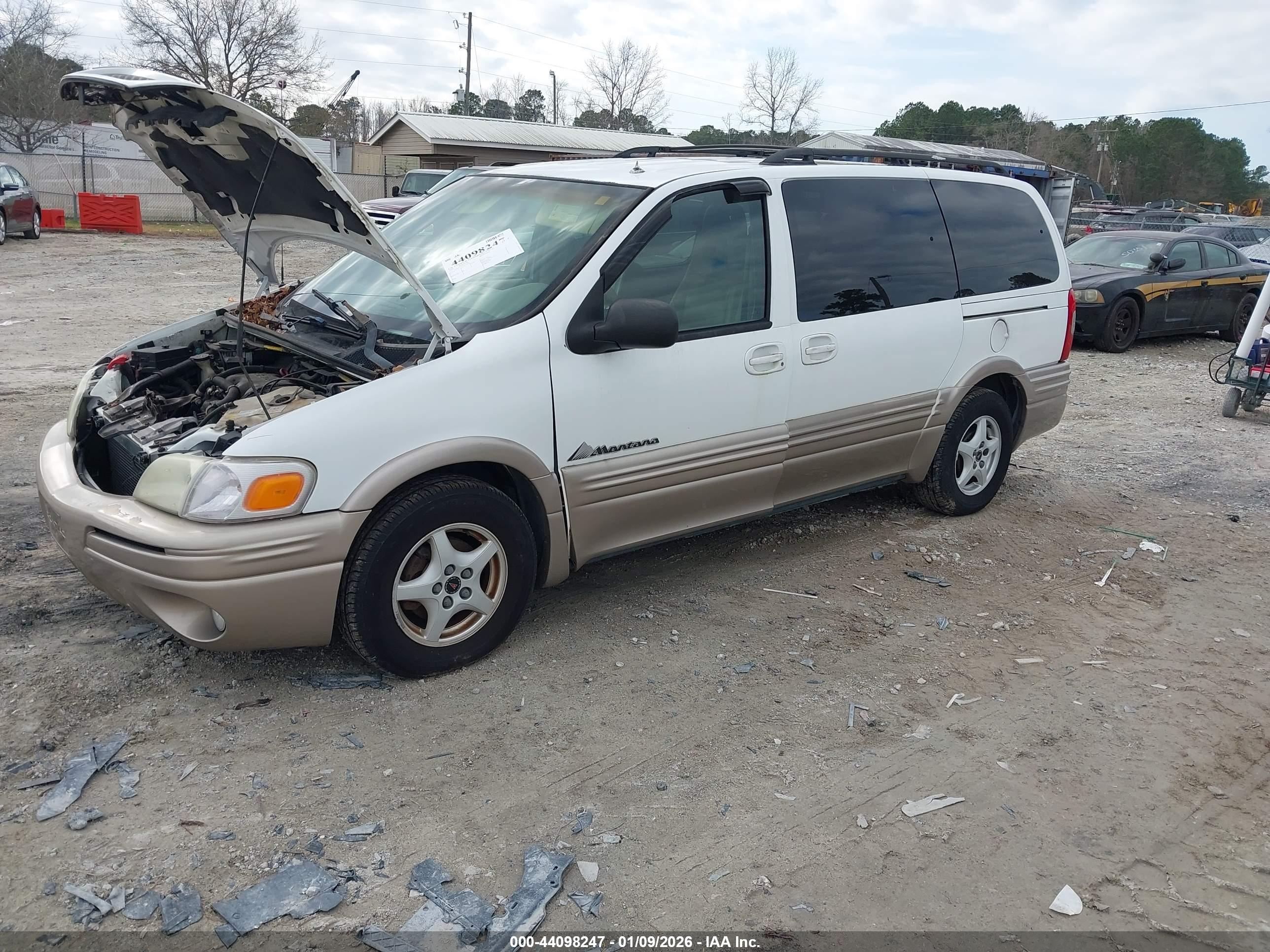 PONTIAC MONTANA image 2