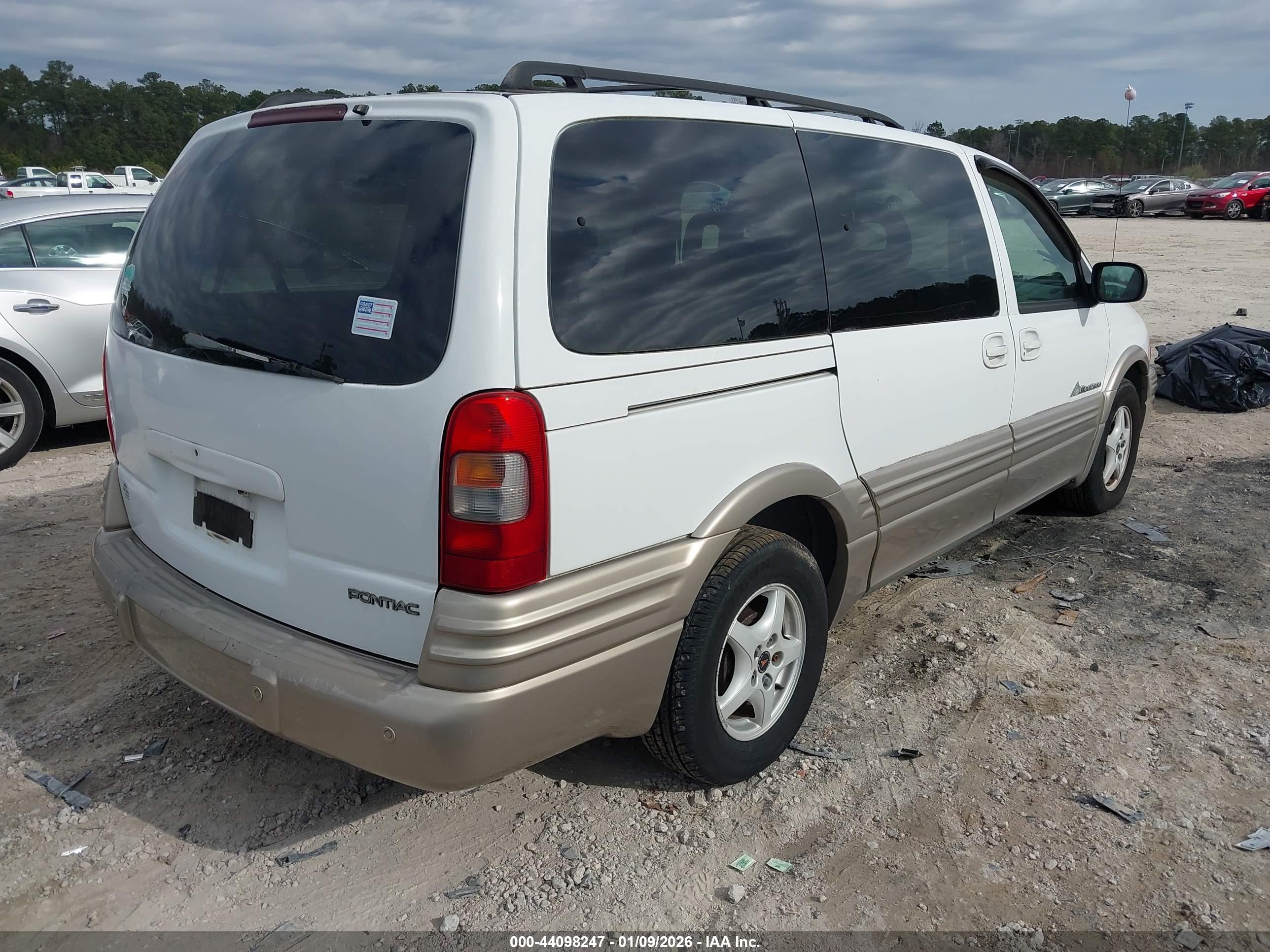 PONTIAC MONTANA image 4