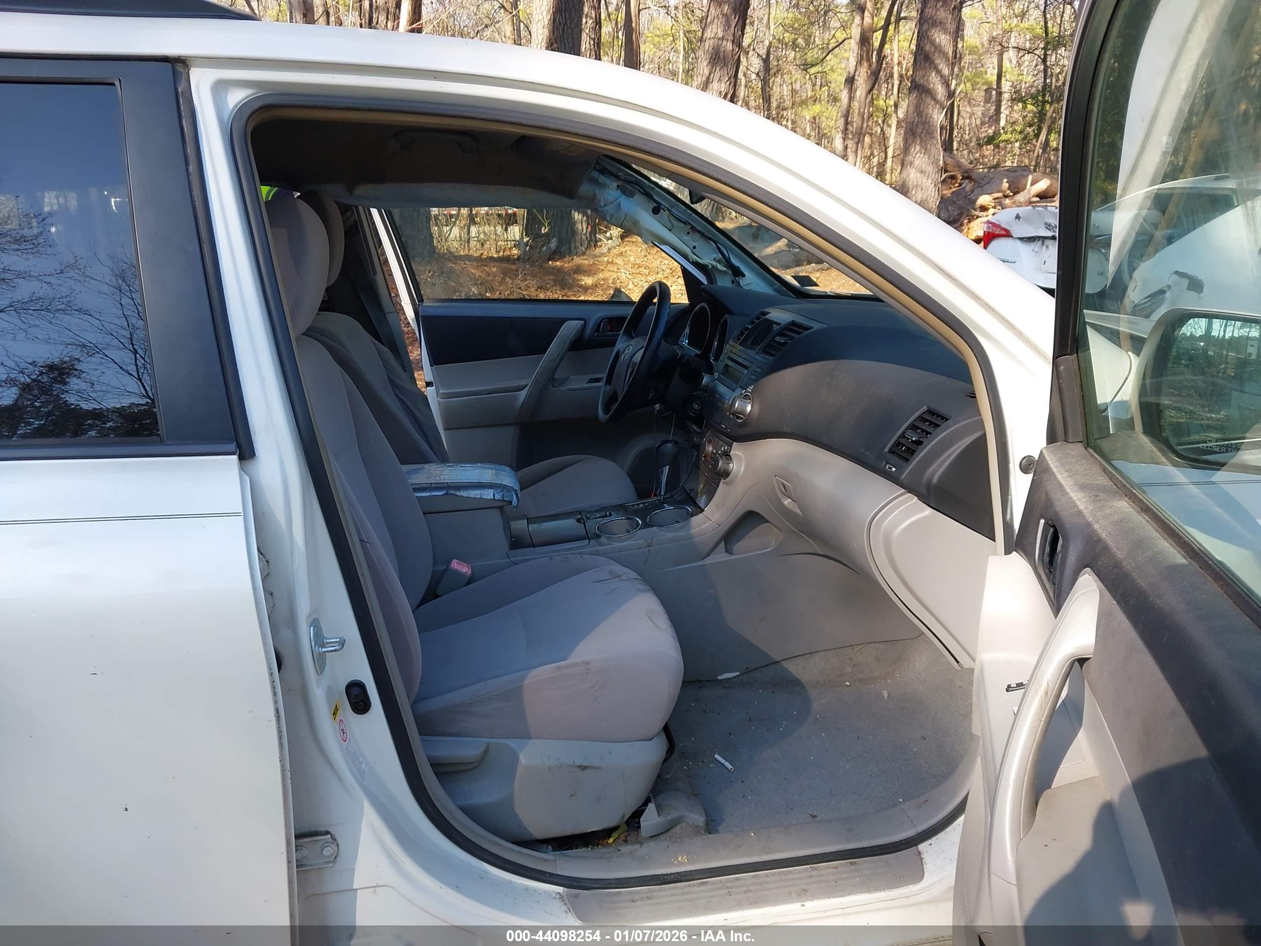 TOYOTA HIGHLANDER image 5