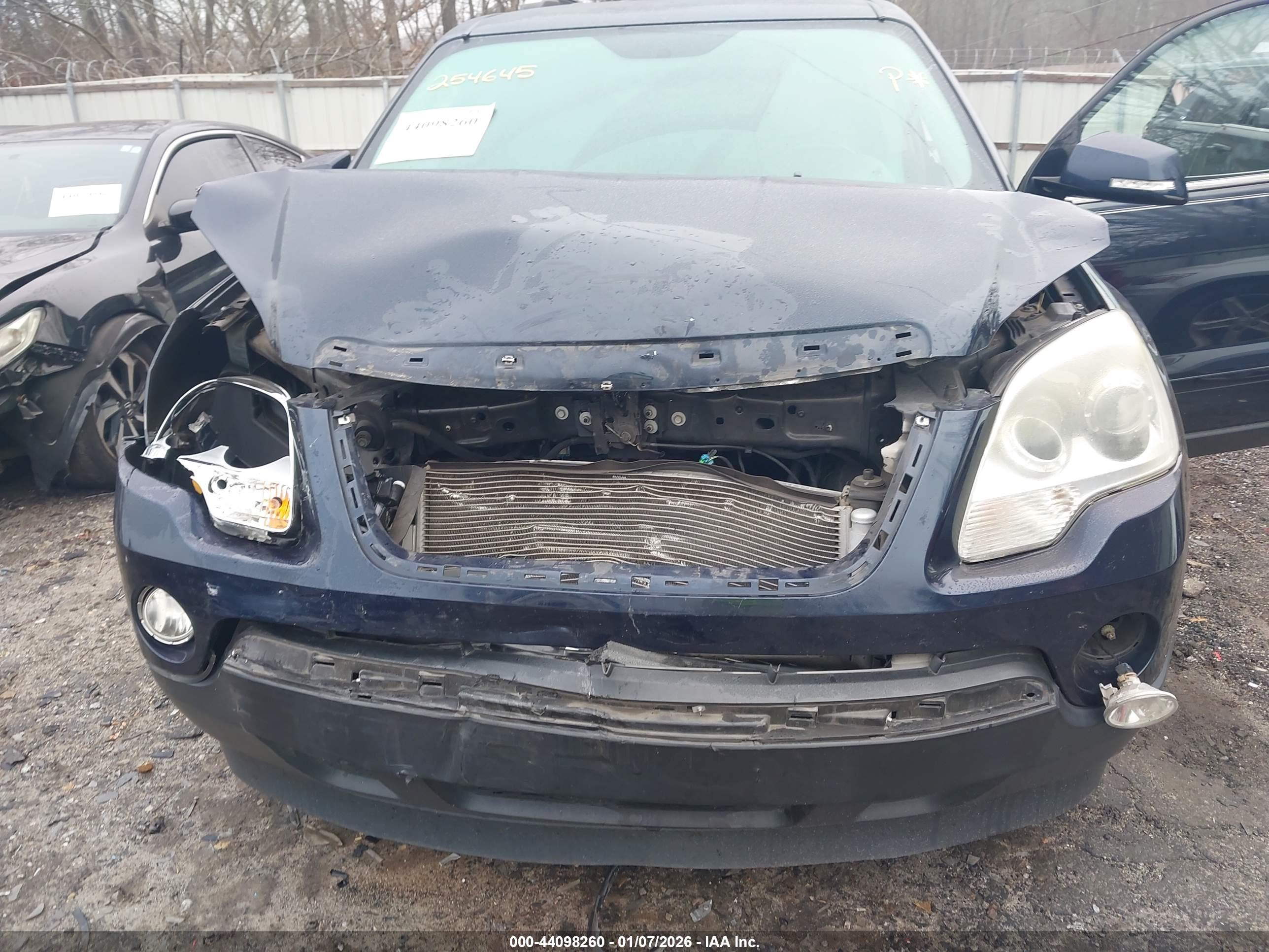 GMC ACADIA image 6