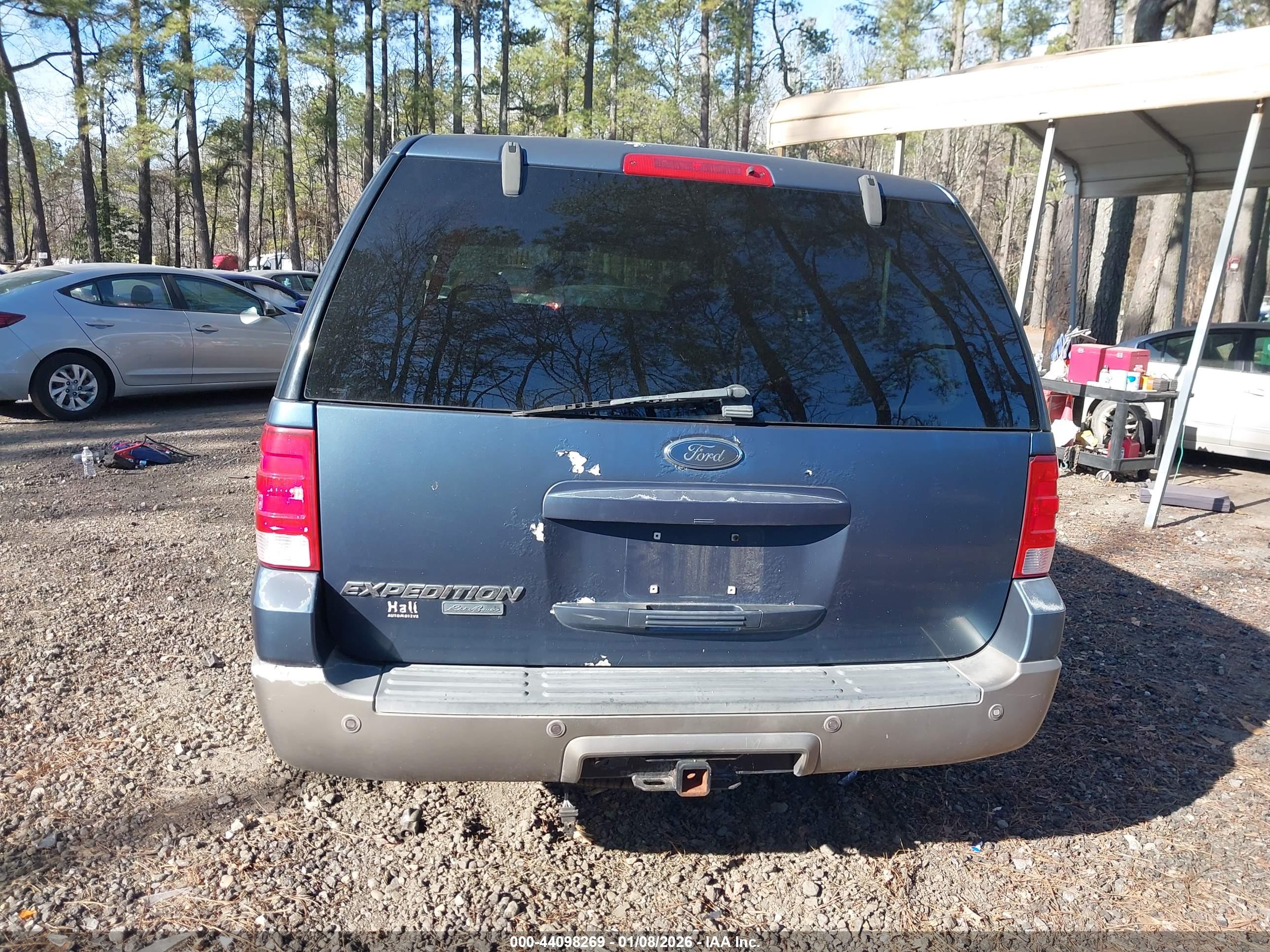 FORD EXPEDITION image 6