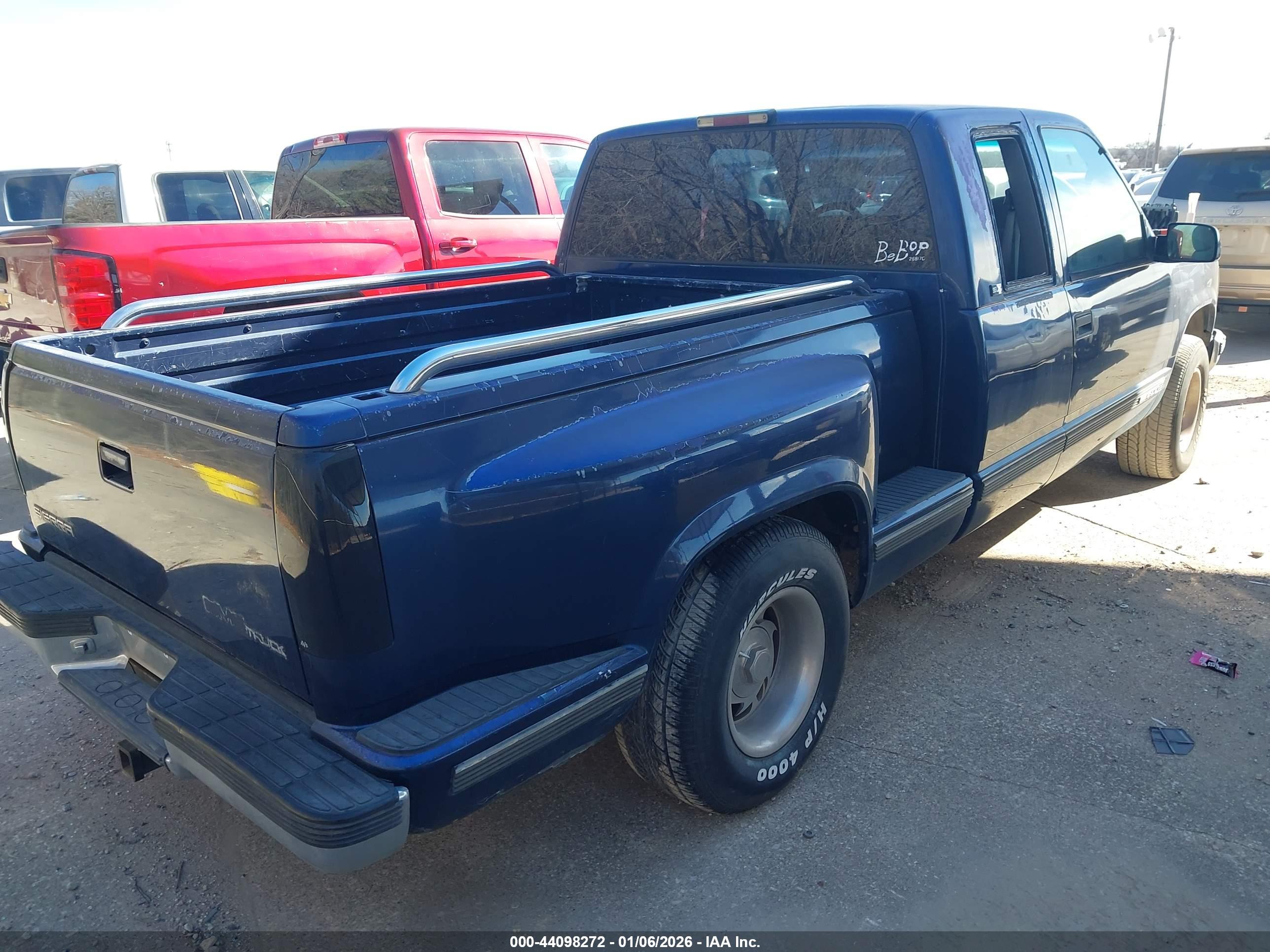 GMC SIERRA image 4