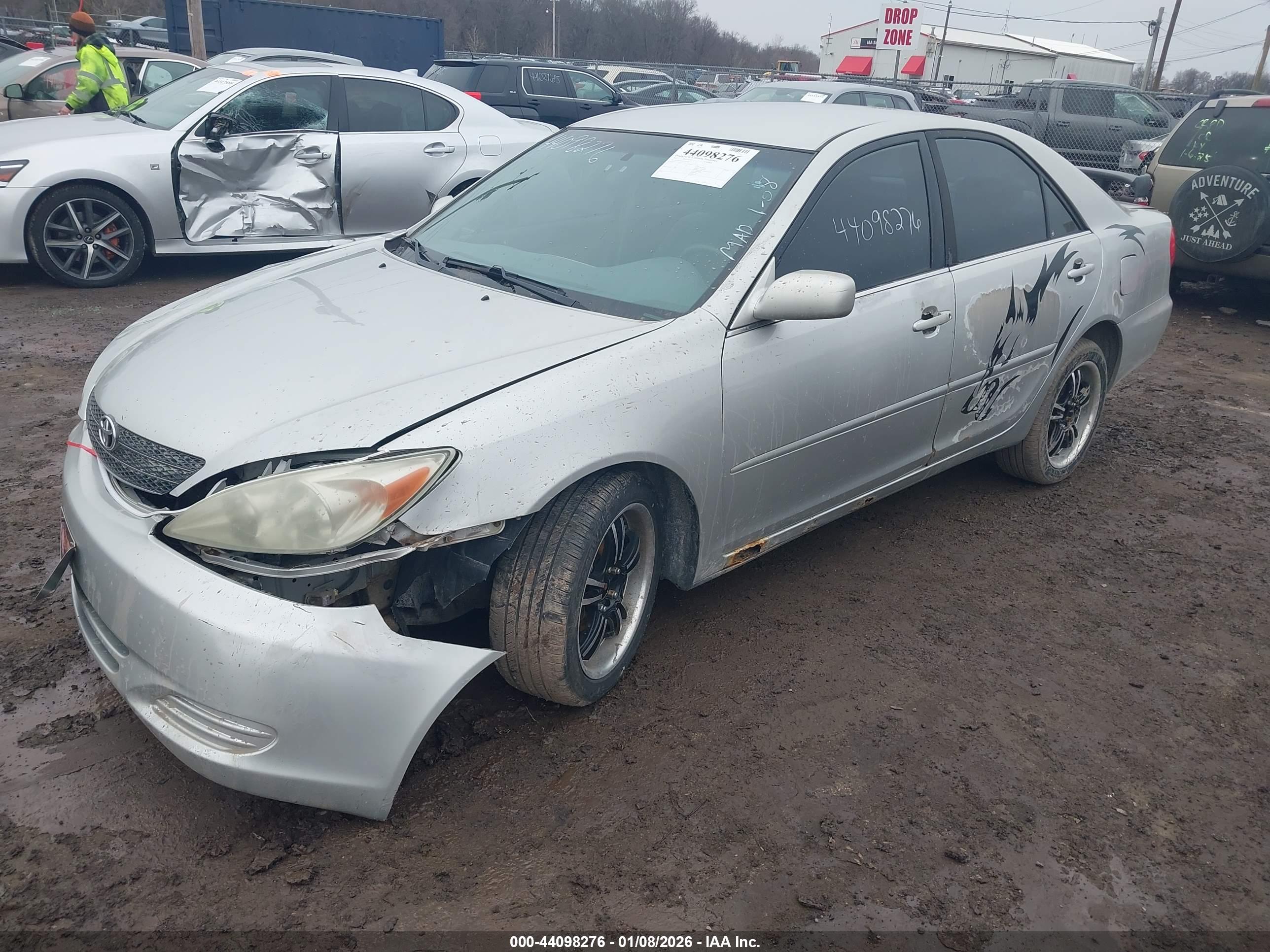 TOYOTA CAMRY image 2