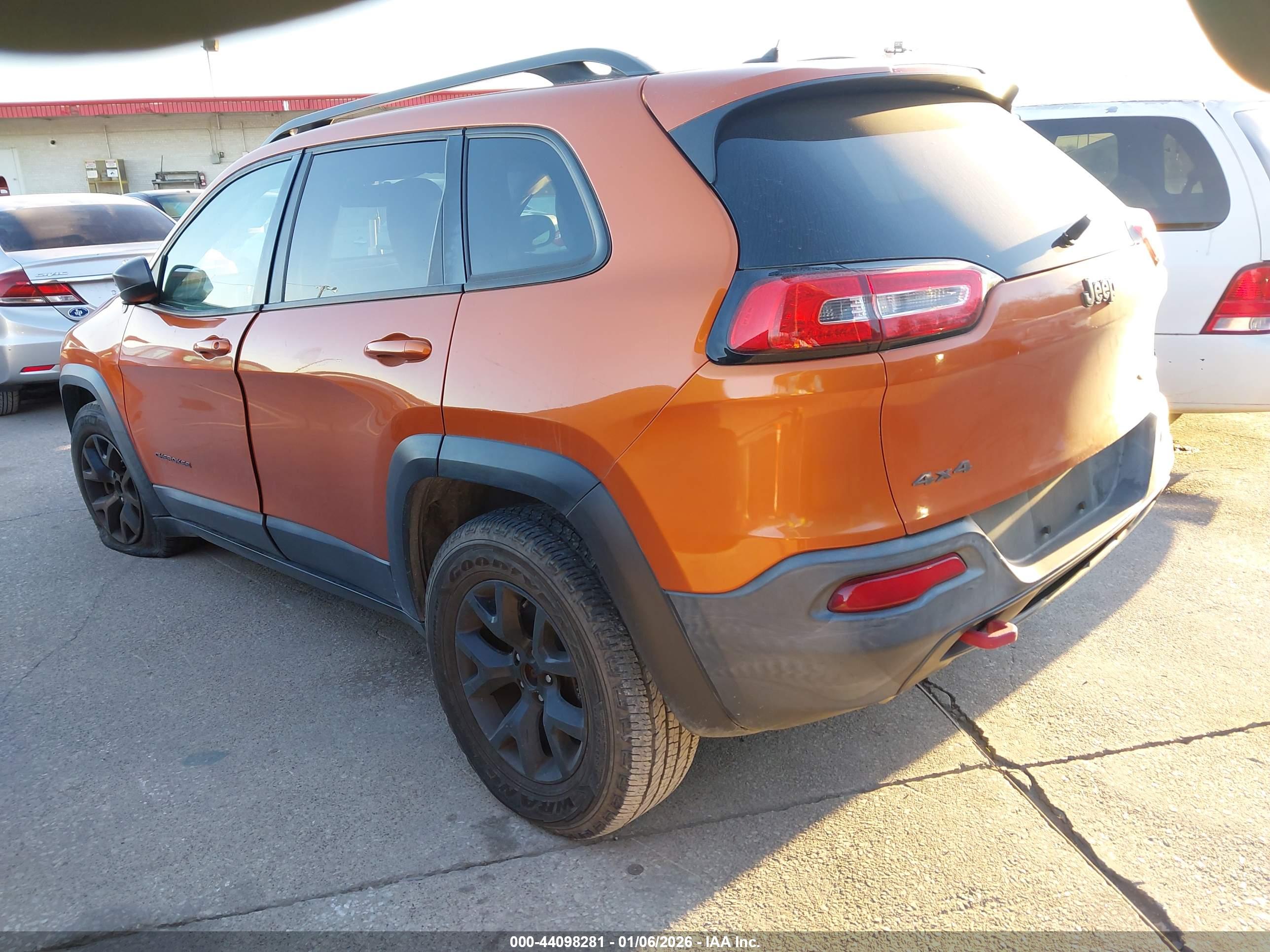 JEEP CHEROKEE image 3