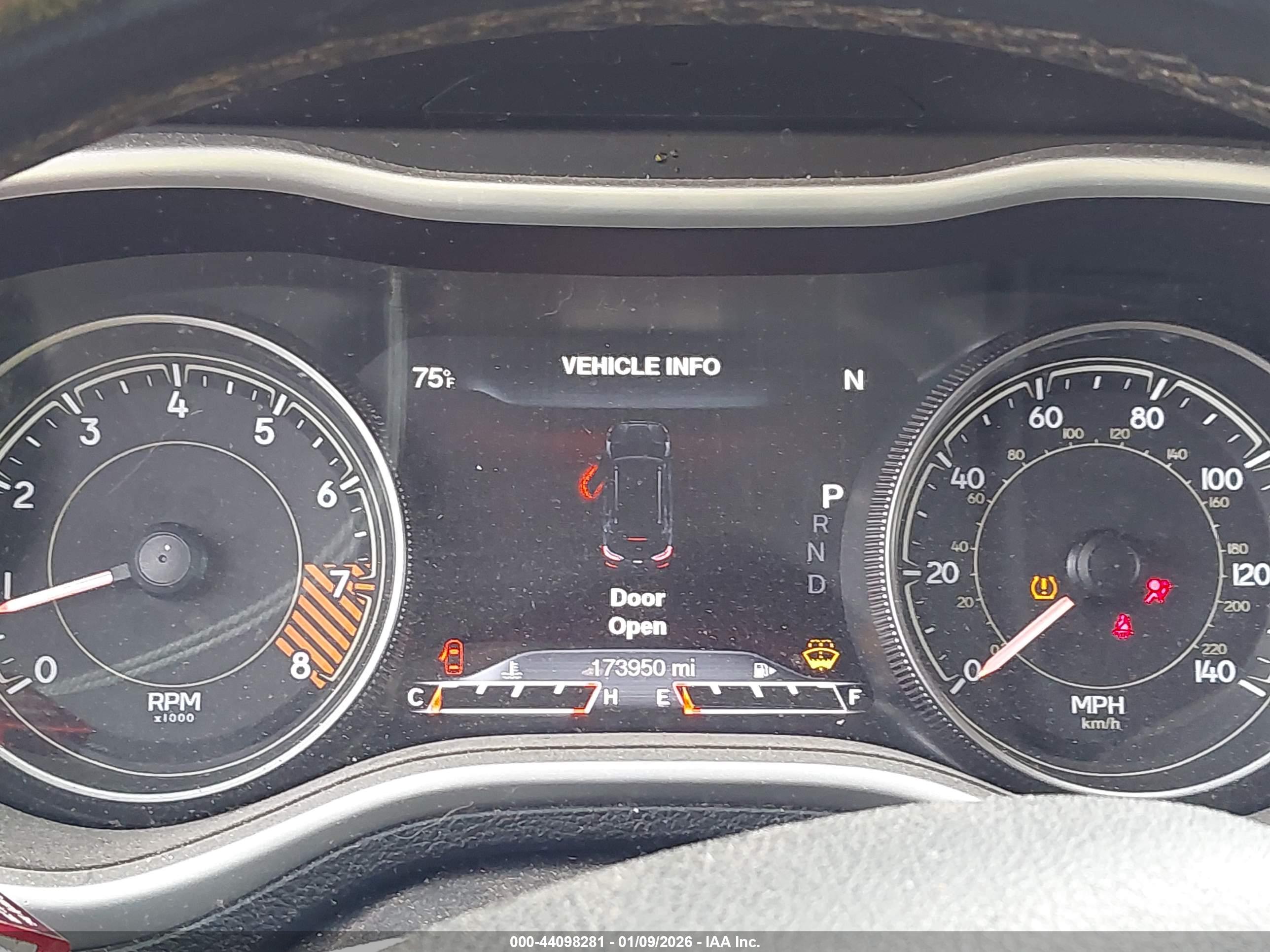 JEEP CHEROKEE image 7