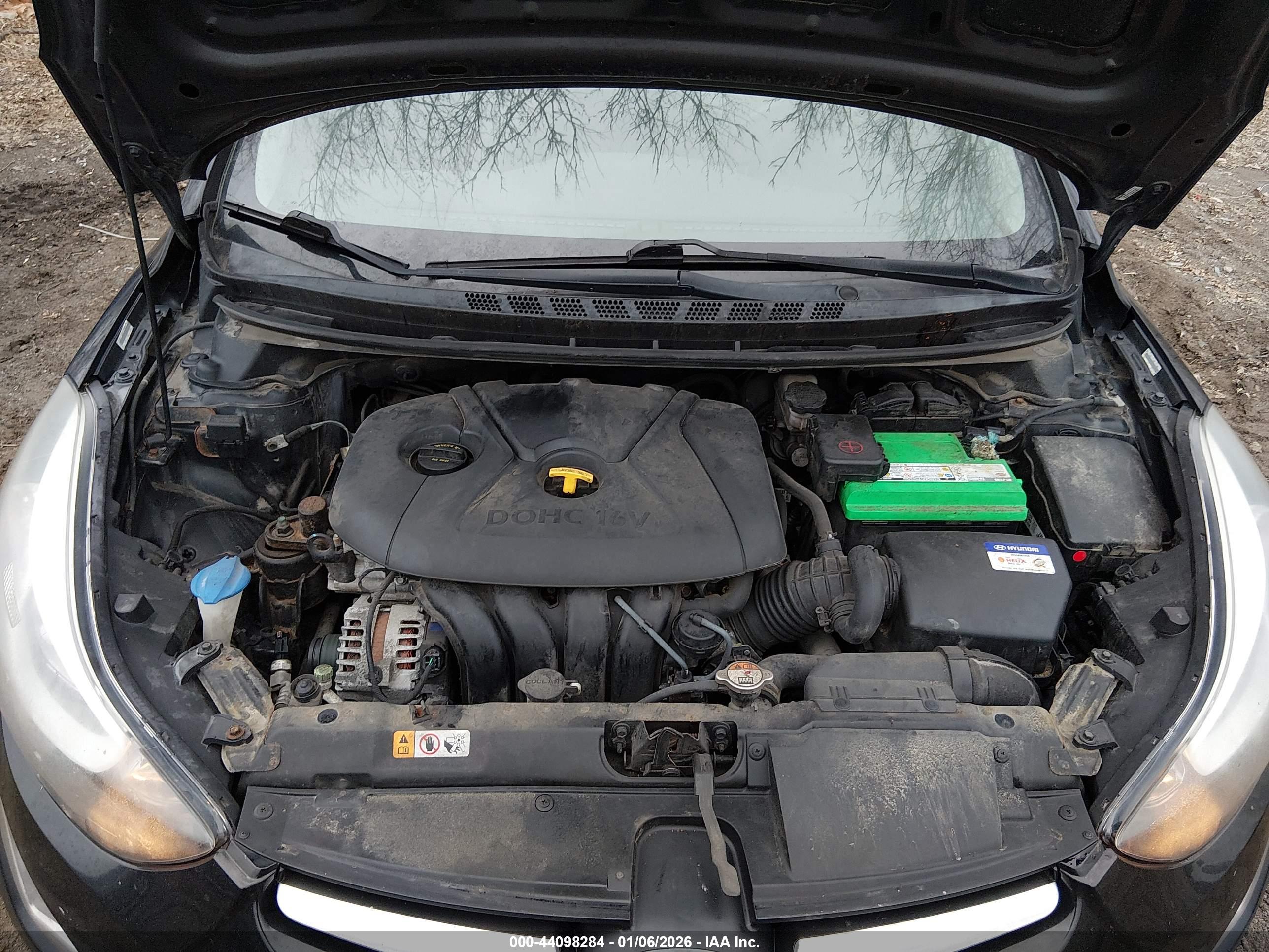 HYUNDAI ELANTRA image 10