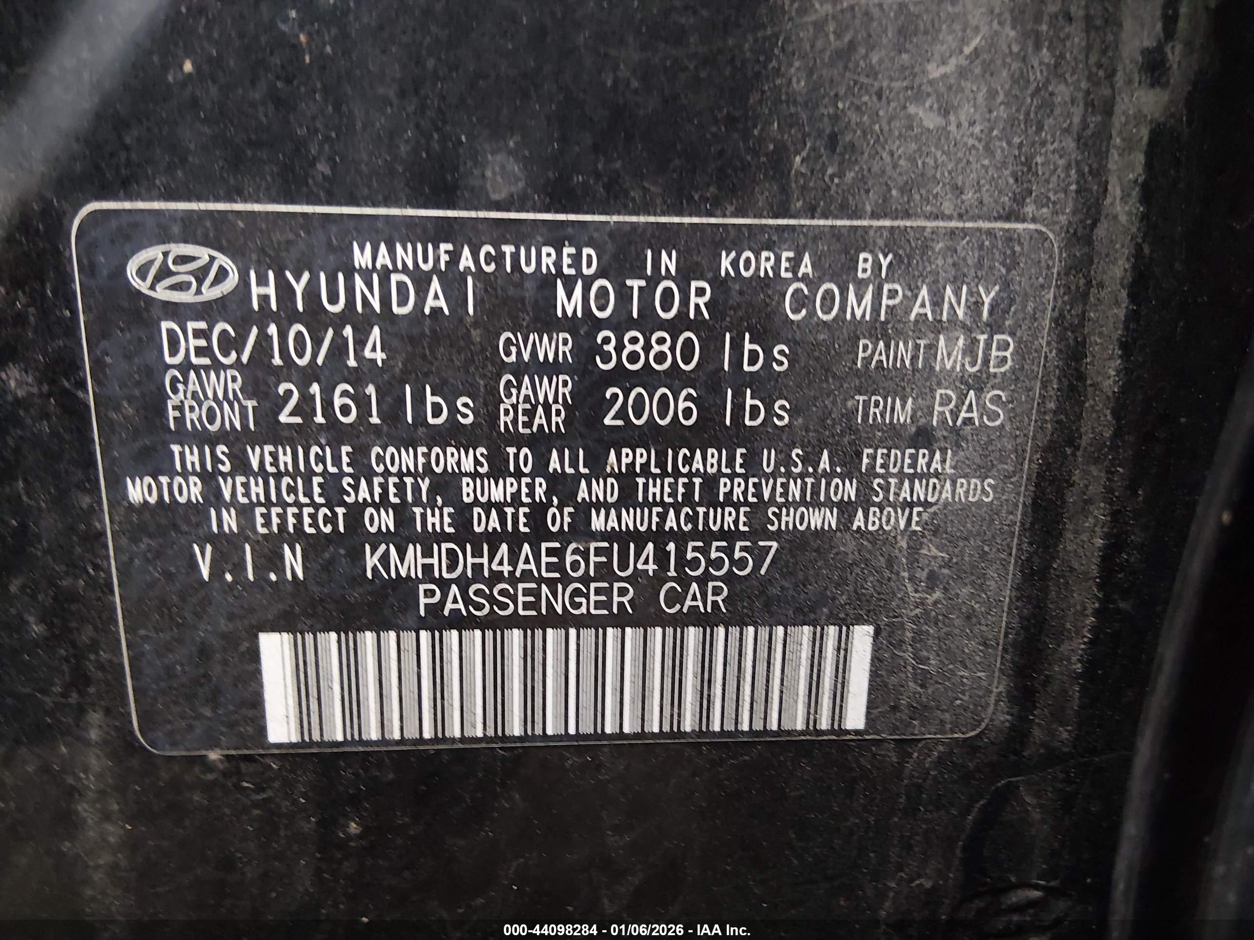 HYUNDAI ELANTRA image 9