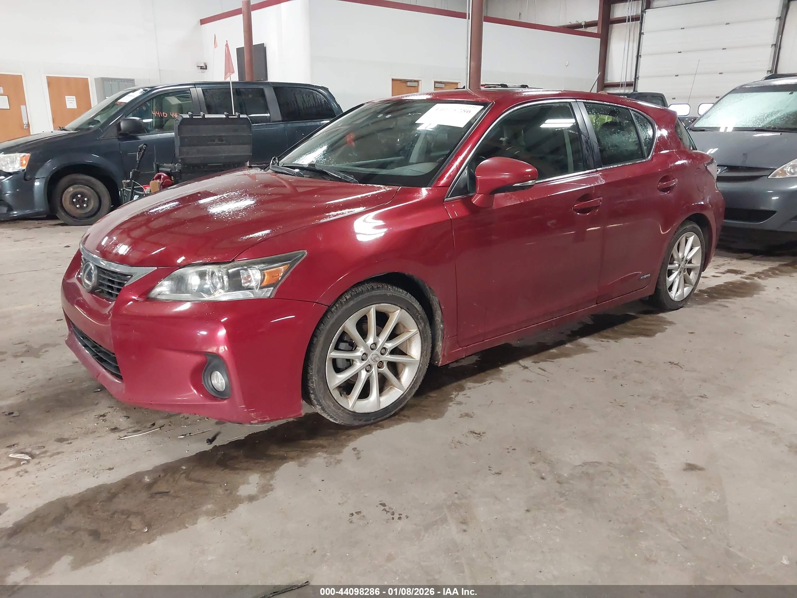 LEXUS CT image 2