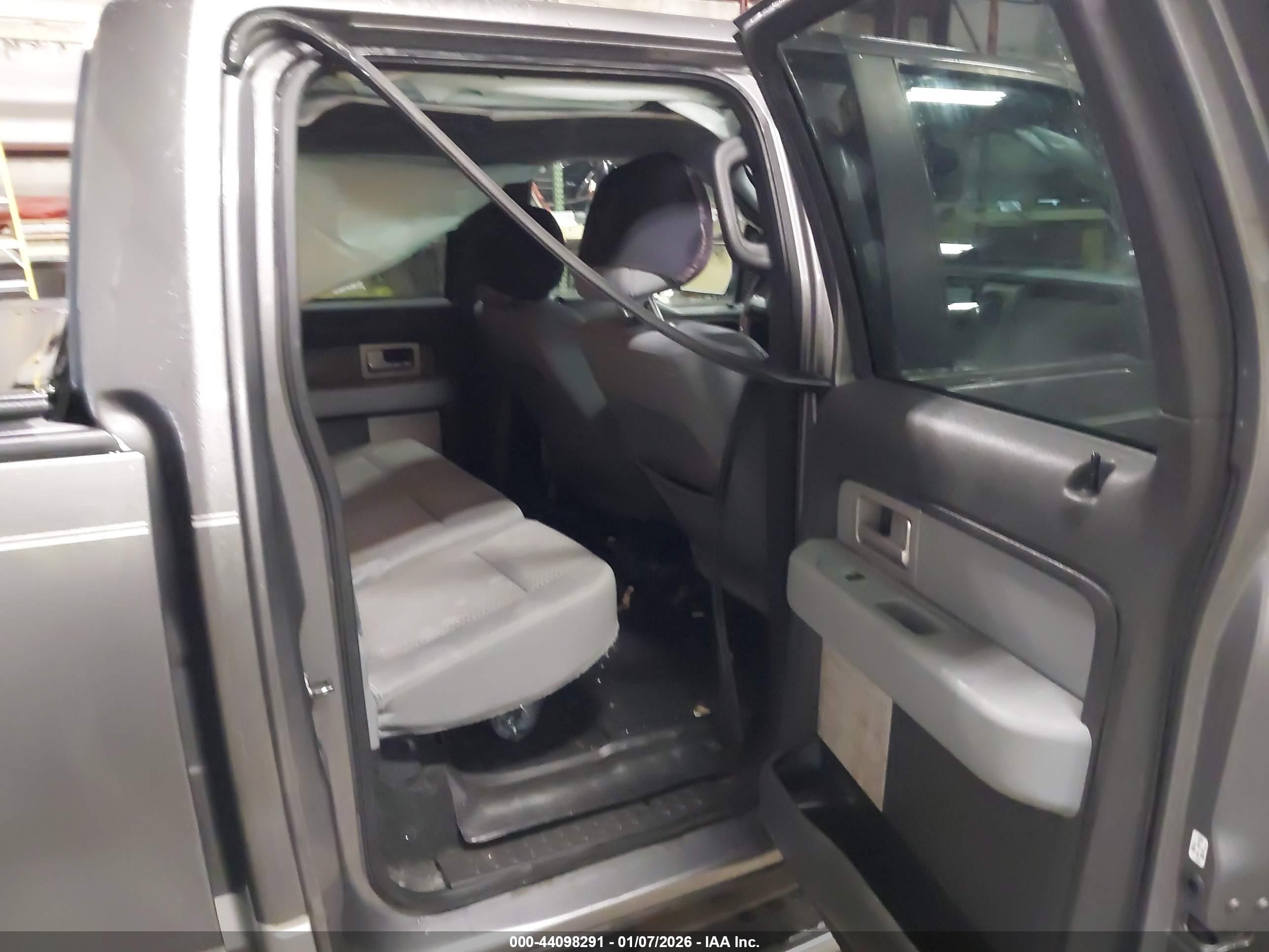 FORD F-150 image 8