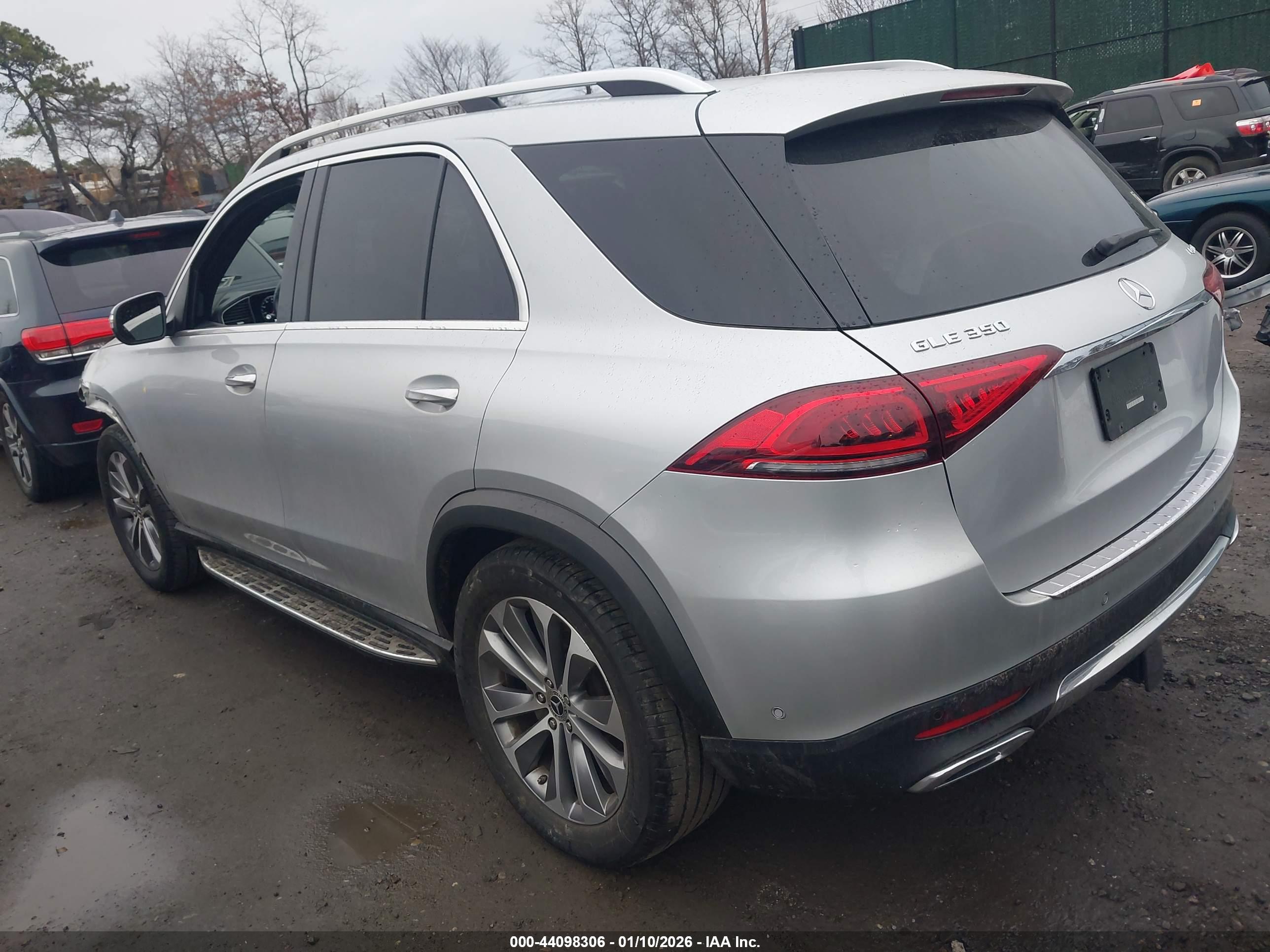 MERCEDES-BENZ GLE image 3