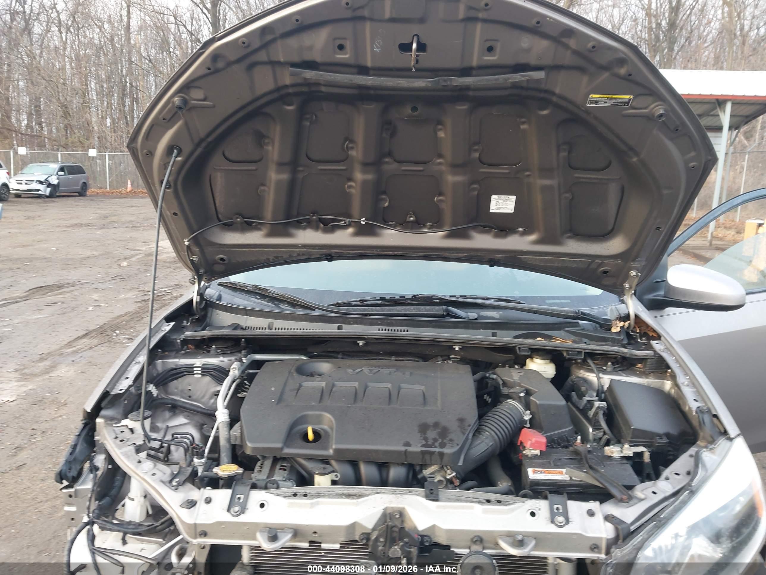 TOYOTA COROLLA image 10