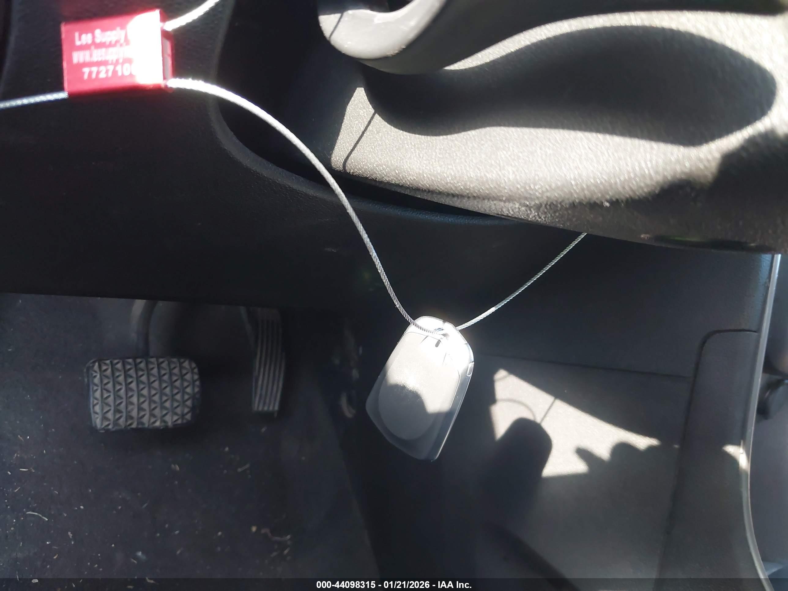 CHEVROLET TRAX image 11
